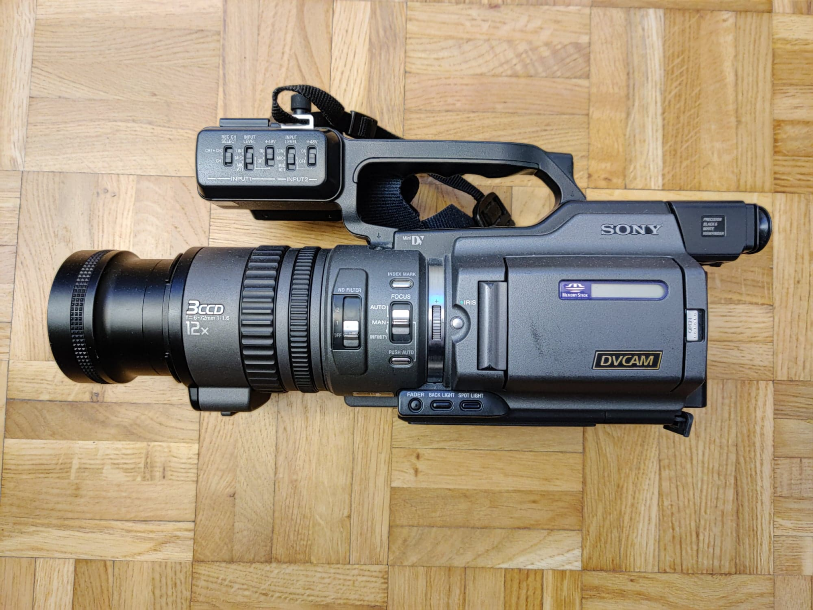 Camescope Sony DSR-PD150 - Photo 1 sur 1