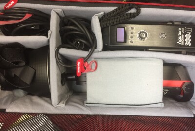 Location Aputure COB 300 mark II