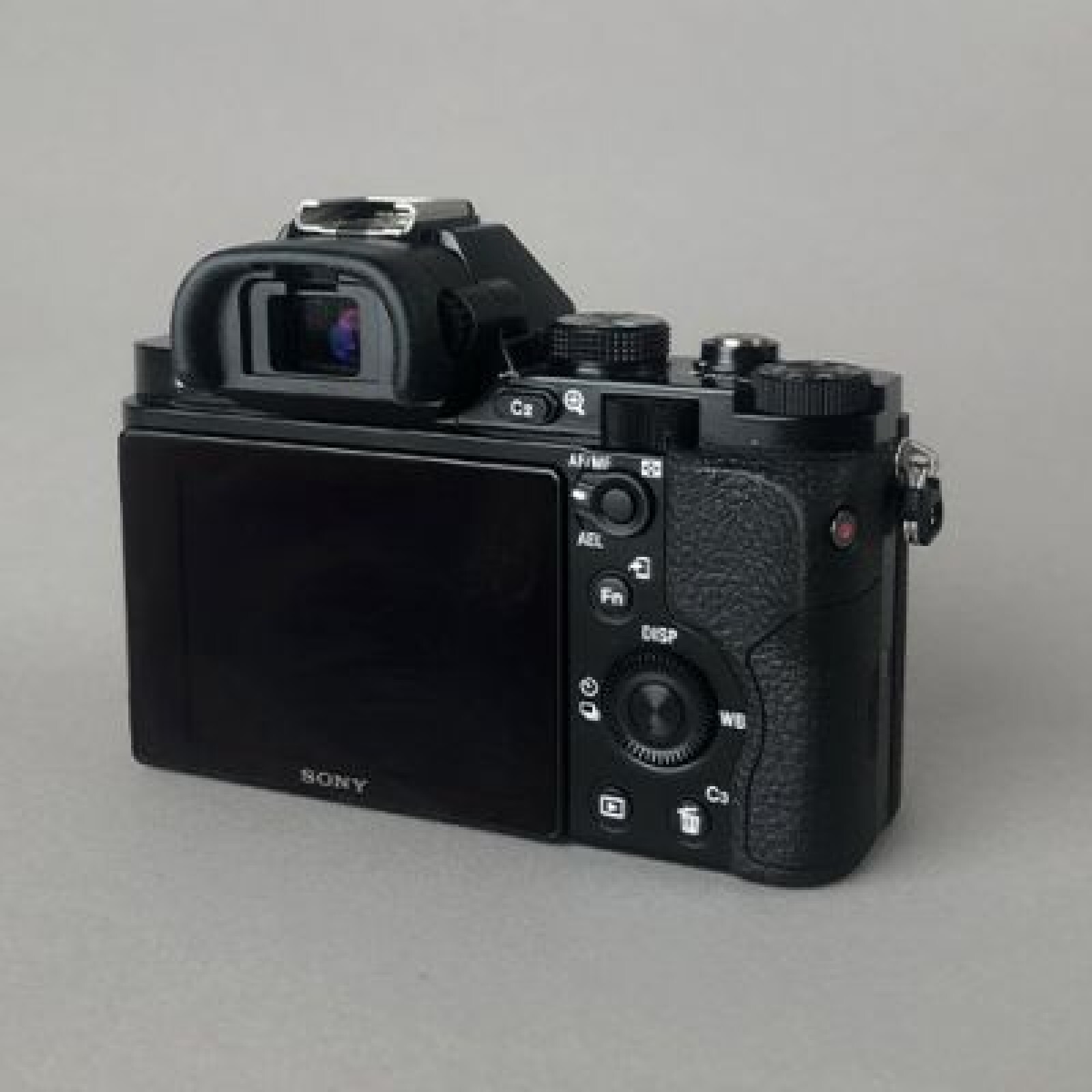 Sony Alpha A7 - Photo 2 sur 3