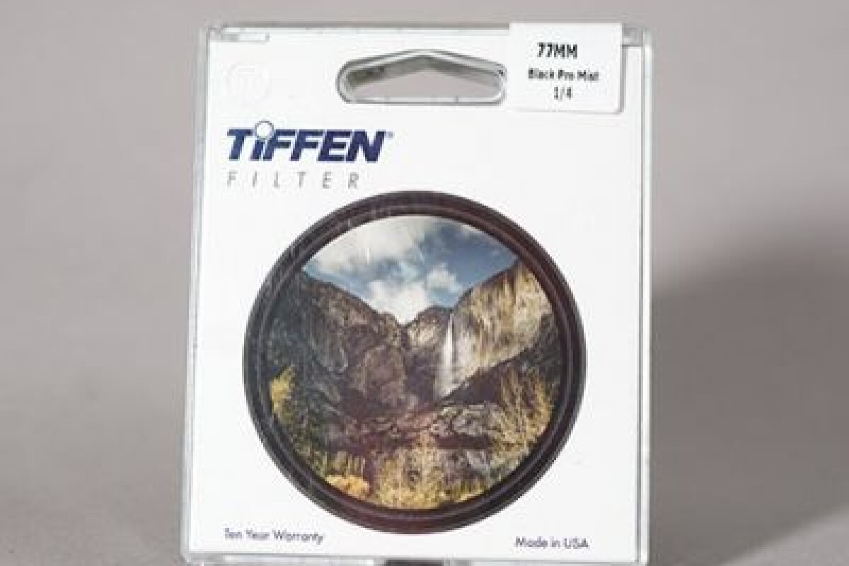 Location Tiffen Black Pro Mist Filter - 1/4 - 77mm - Lightyshare