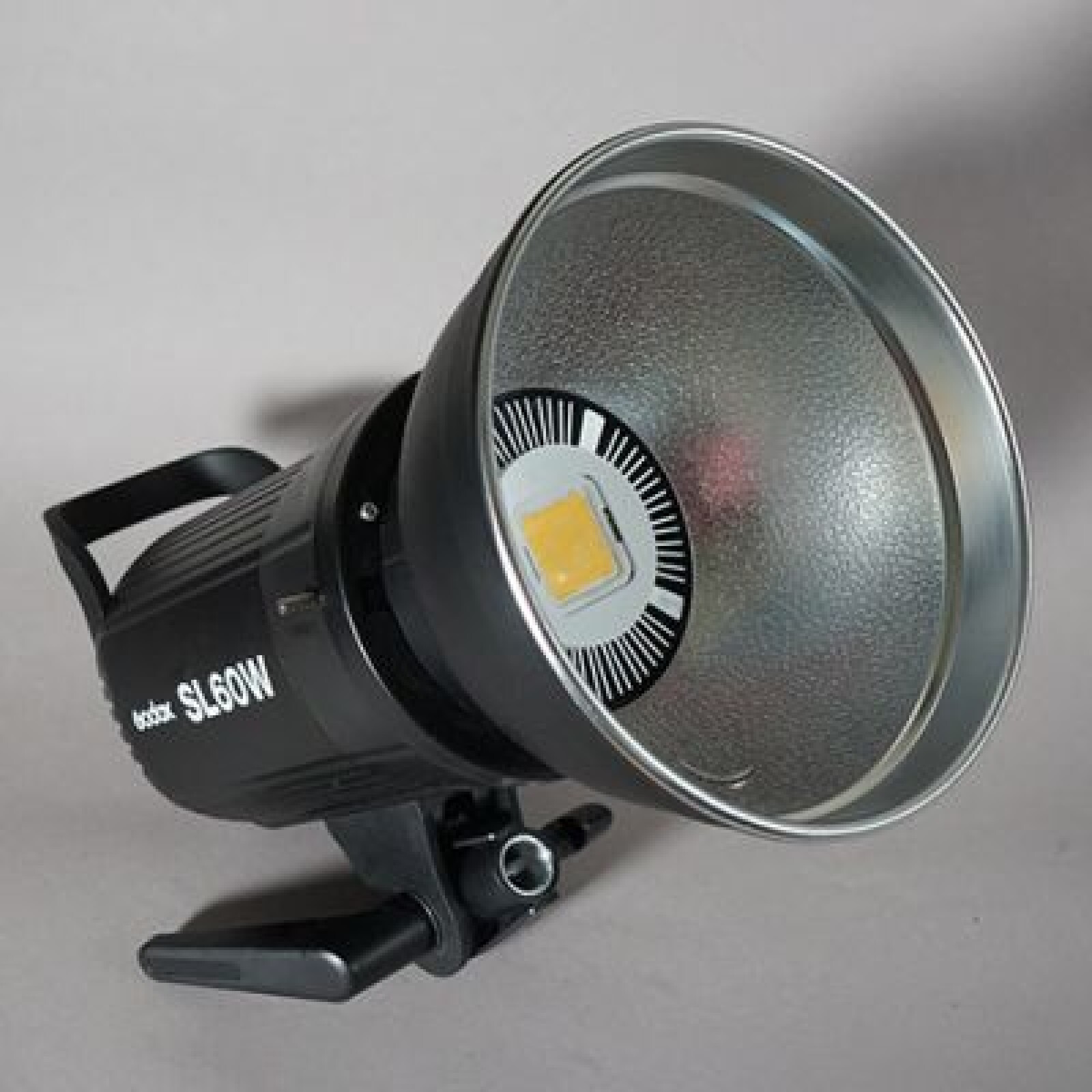 Torche GODOX SL60W - Photo 1 sur 3