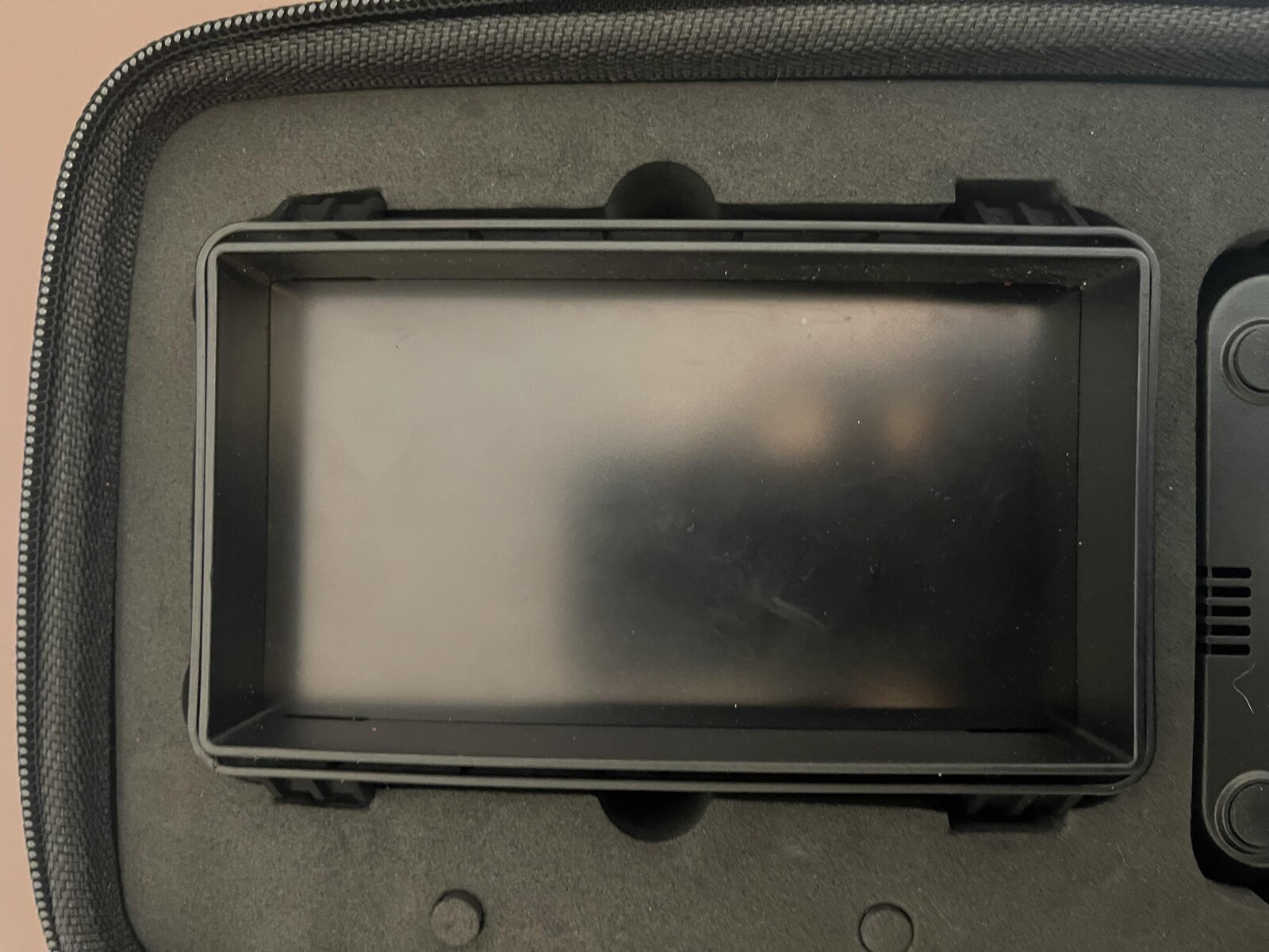 Atomos  - Photo 3 sur 5