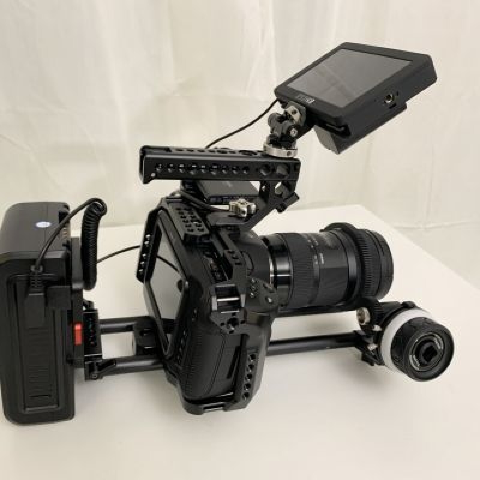 Blackmagic Pocket Cinema Camera 6k (BMPCC 6k) #Pack Complet accessoires - Photo 2 sur 2
