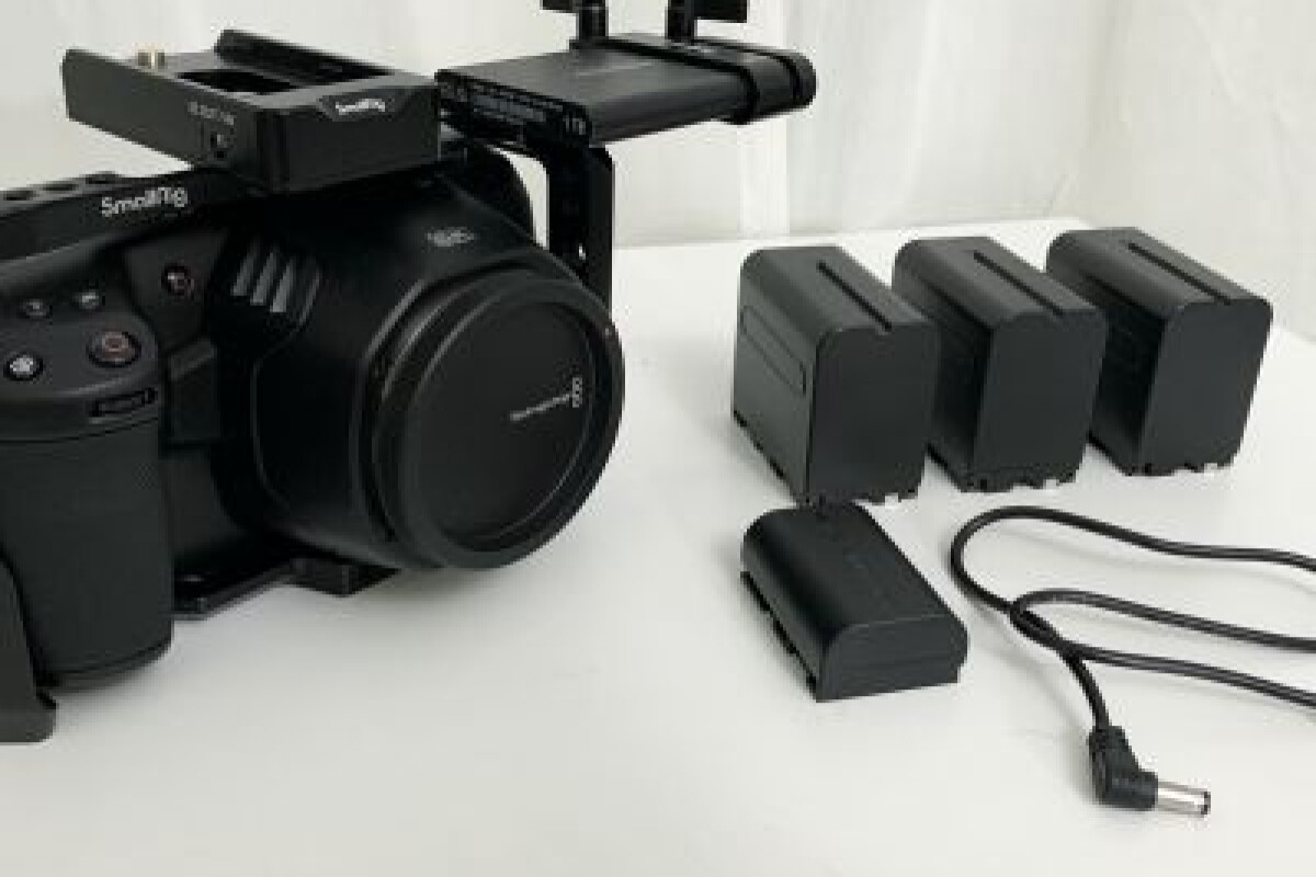 Location Blackmagic Pocket Cinema Camera 6k (BMPCC 6k) #Pack Basique - Lightyshare