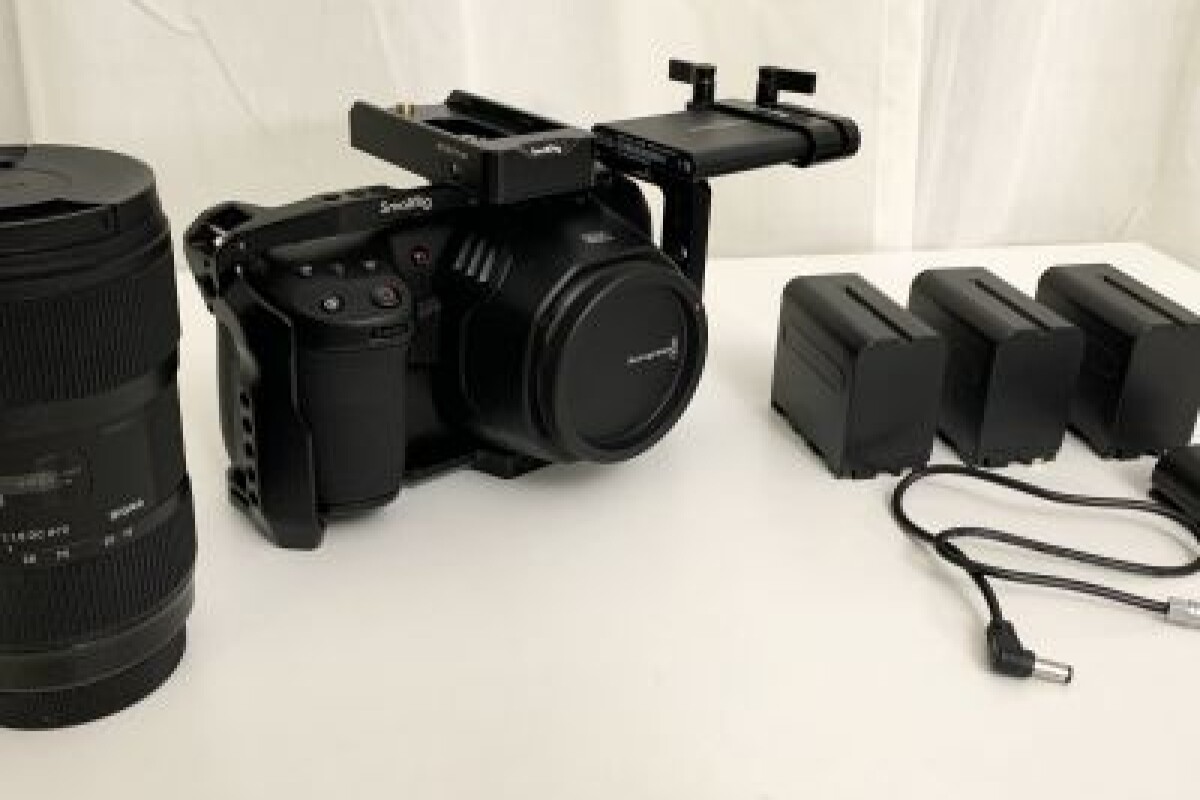Location Blackmagic Pocket Cinema Camera 6k (BMPCC 6k) #Pack Basique+ 1 Objectif - Lightyshare