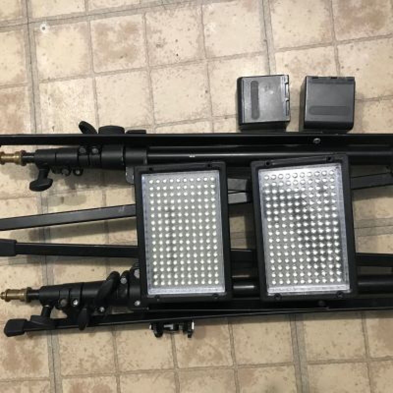 Kit 2 panneaux led - Photo 2 sur 2
