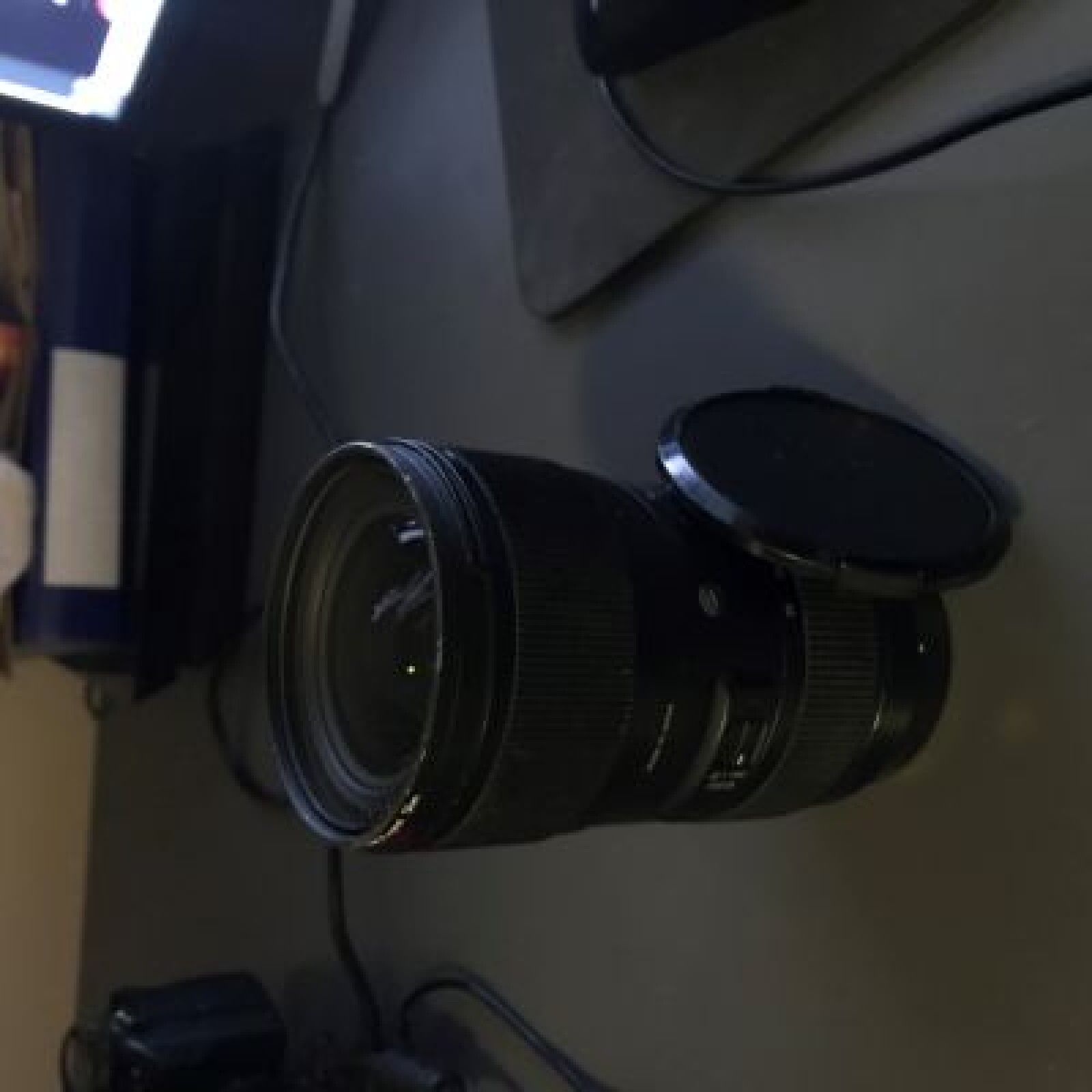 Sigma 18-35 Monture Canon - Photo 1 sur 2
