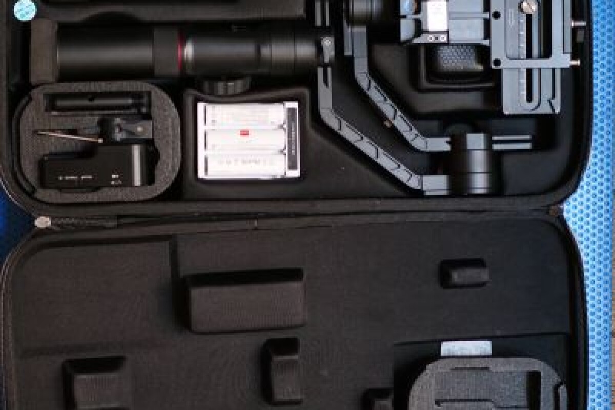 Location Zhiyun Crane V2 + Follow Focus - Lightyshare