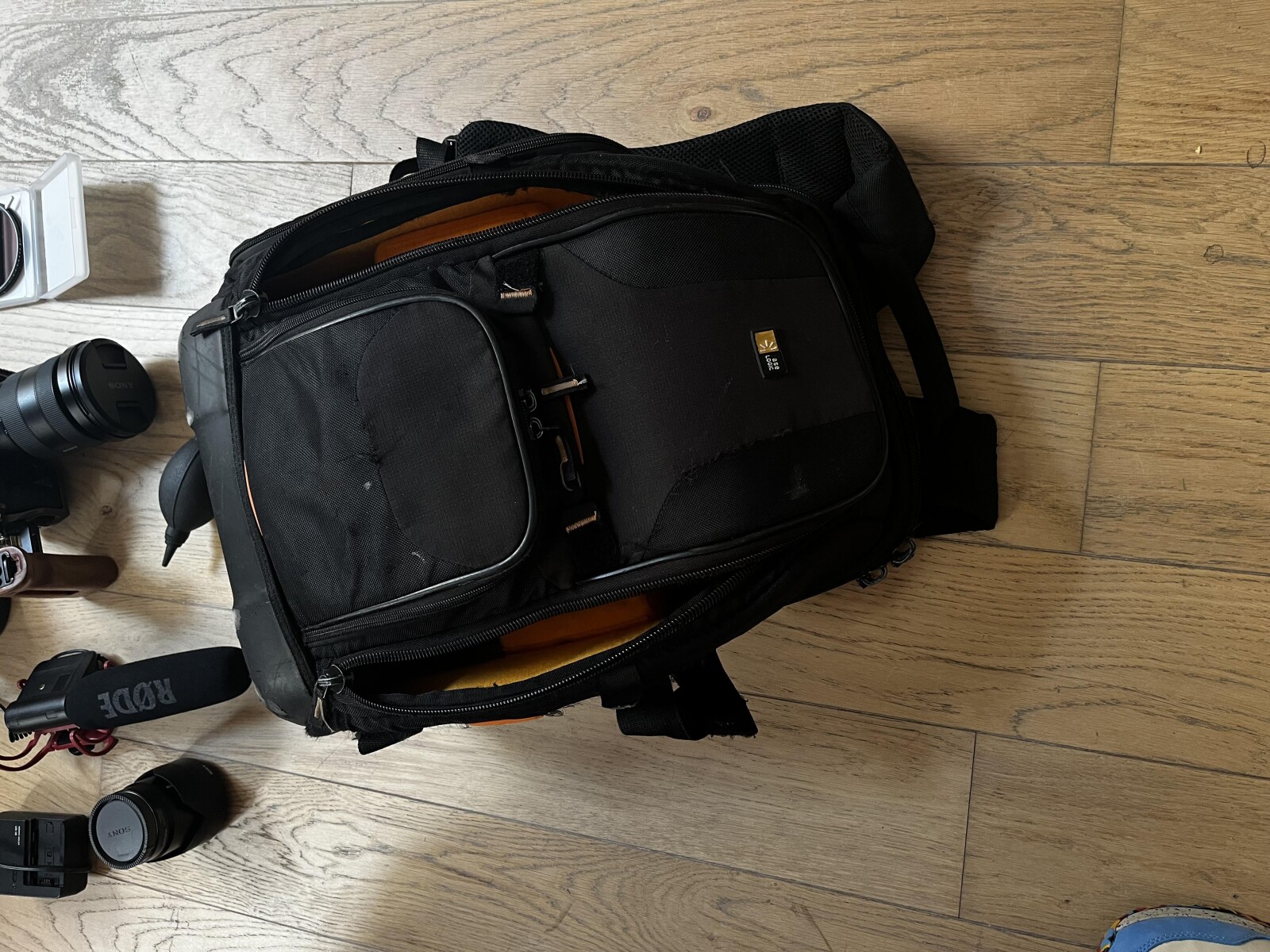 Pack reportage Sony Alpha 7S III + objectifs (16-35mm f 2.8 + Zeiss 55mm f 1.8) + micro Rode - Photo 4 sur 4