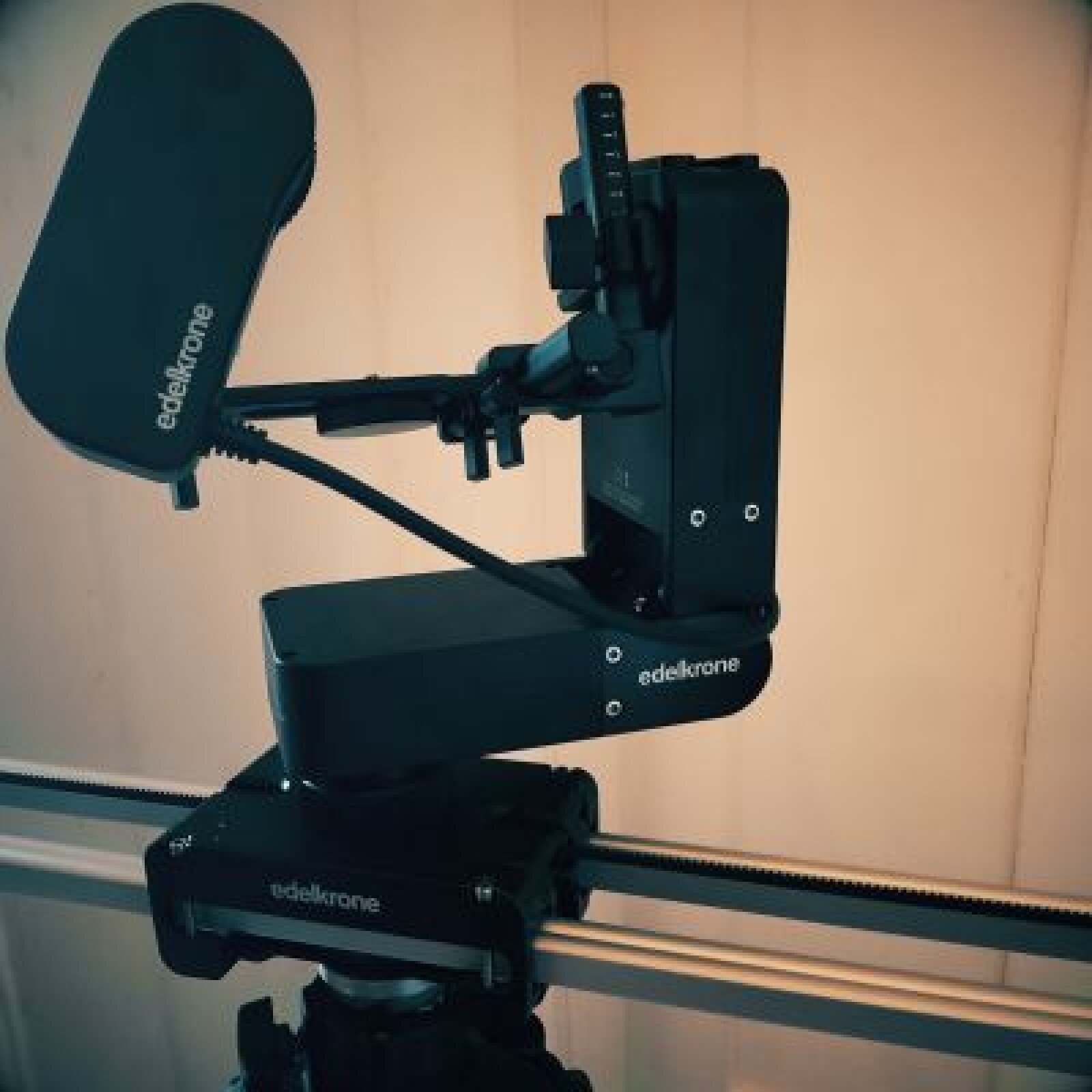 Headplus Edelkrone motion control 2 axes - Photo 2 sur 3
