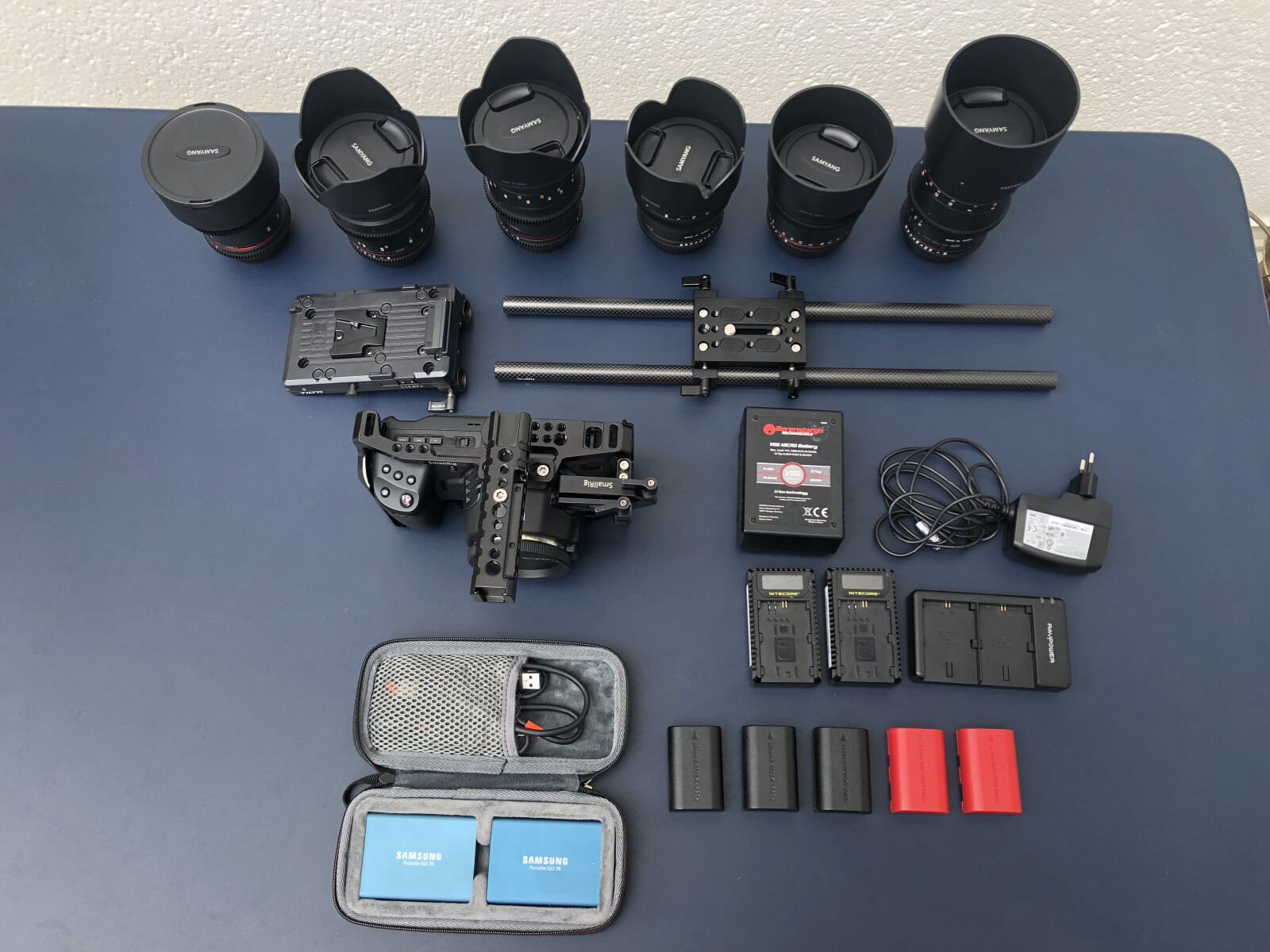 PACK1 ÉVOLUÉ BLACKMAGIC POCKET CC 6K +  SÉRIE CINÉ SAMYANG - Photo 2 sur 6