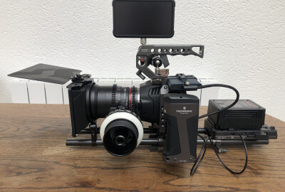 Location PACK COMPLET BMPCC 6K + SÉRIE CINE SAMYANG