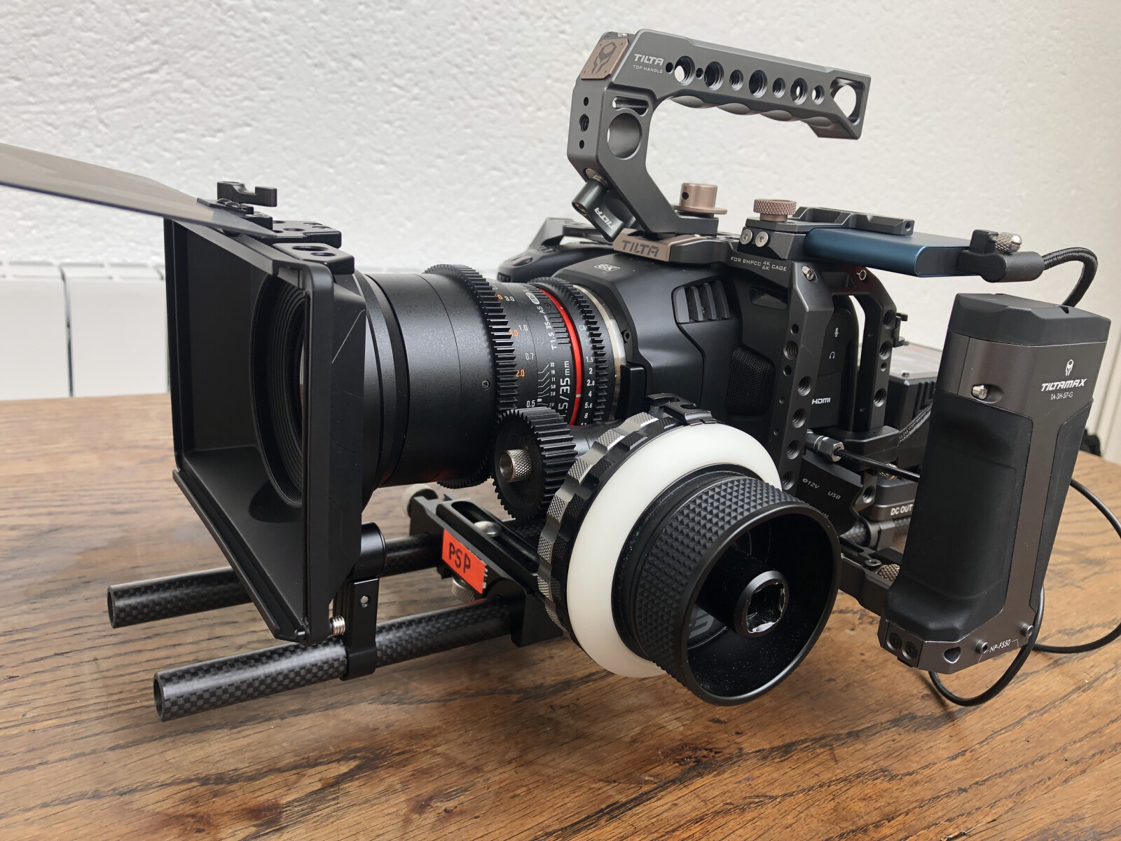 PACK COMPLET BMPCC 6K + SÉRIE CINE SAMYANG - Photo 6 sur 9
