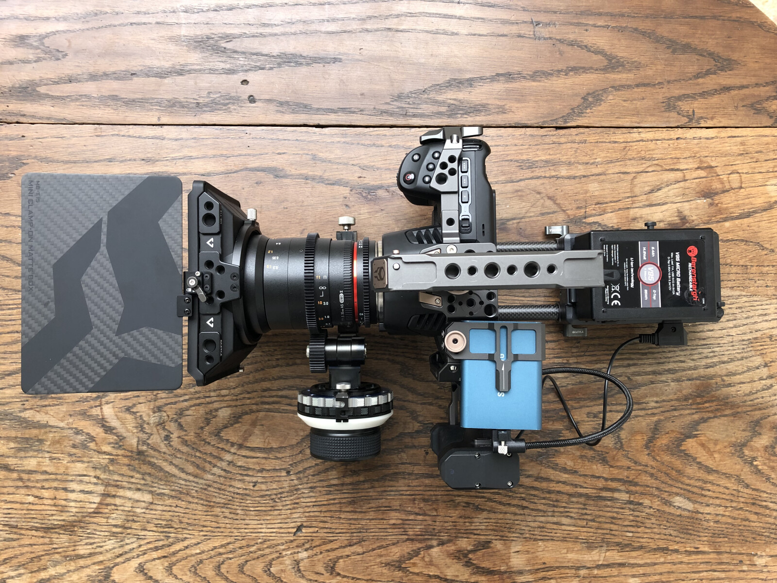 PACK COMPLET BMPCC 6K + SÉRIE CINE SAMYANG - Photo 8 sur 9