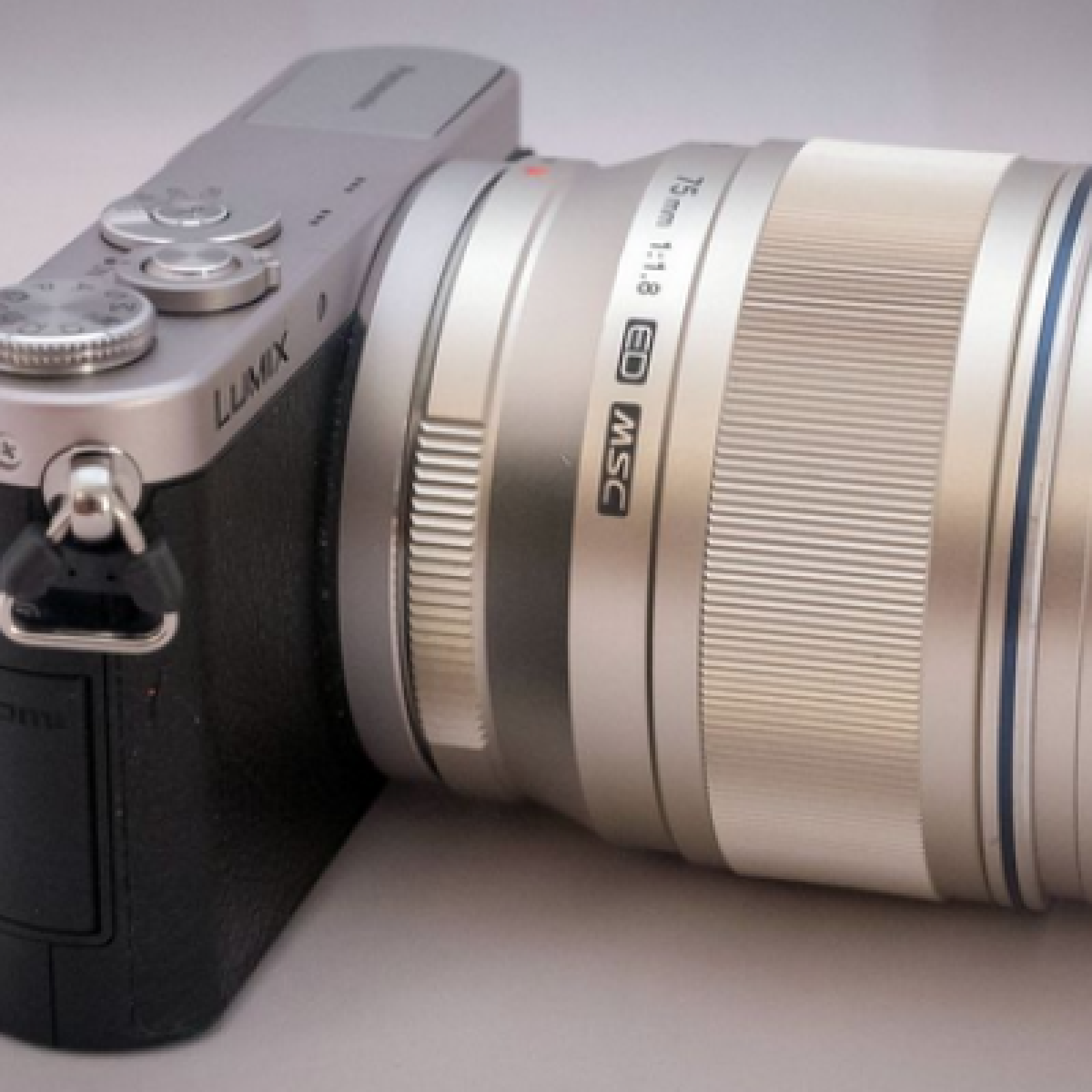 Objectif olympius 75mm / 1.8 - Photo 2 sur 2