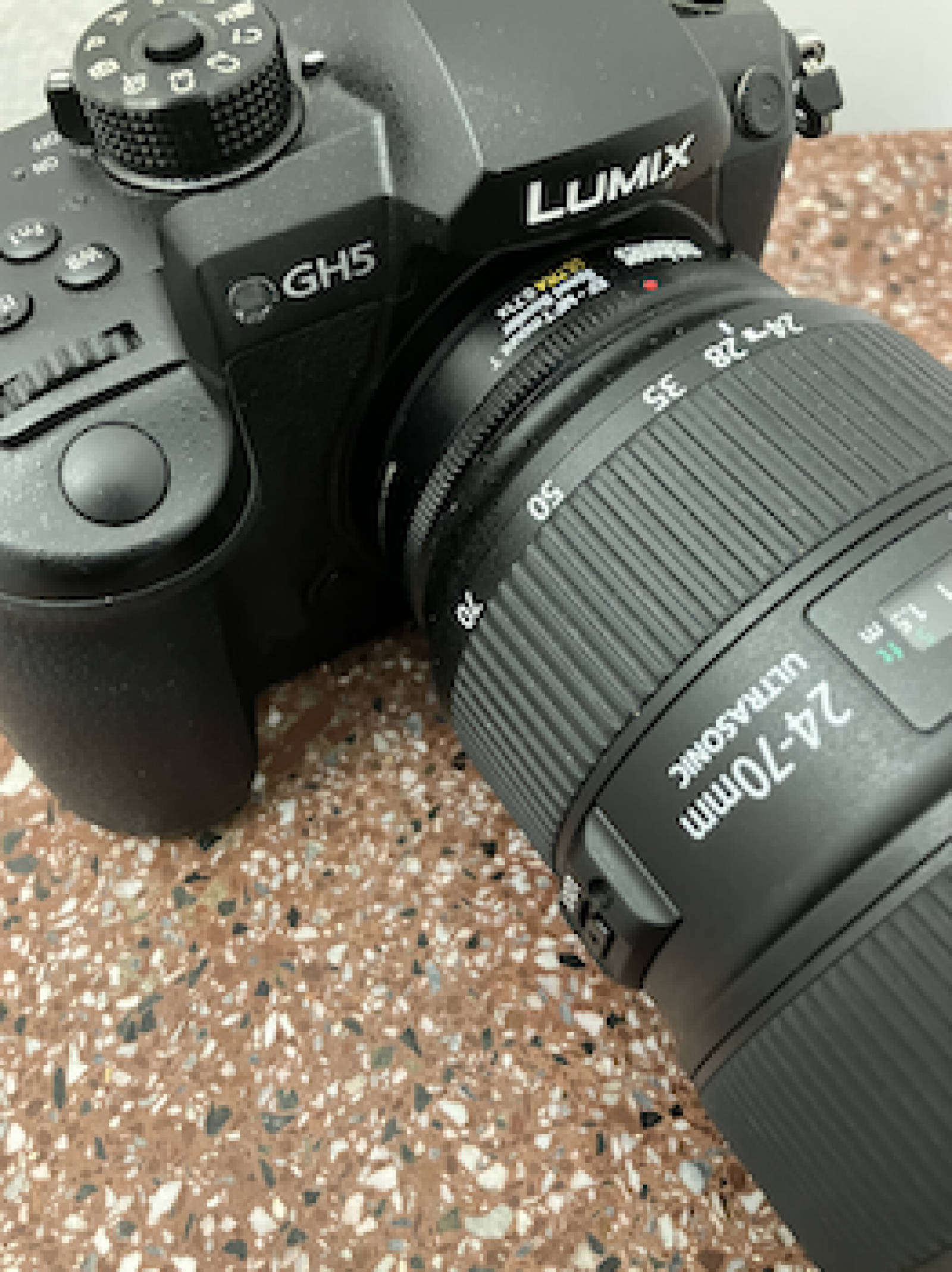 Kit GH5 + Canon 24 70mm + Métabones - Photo 2 sur 3