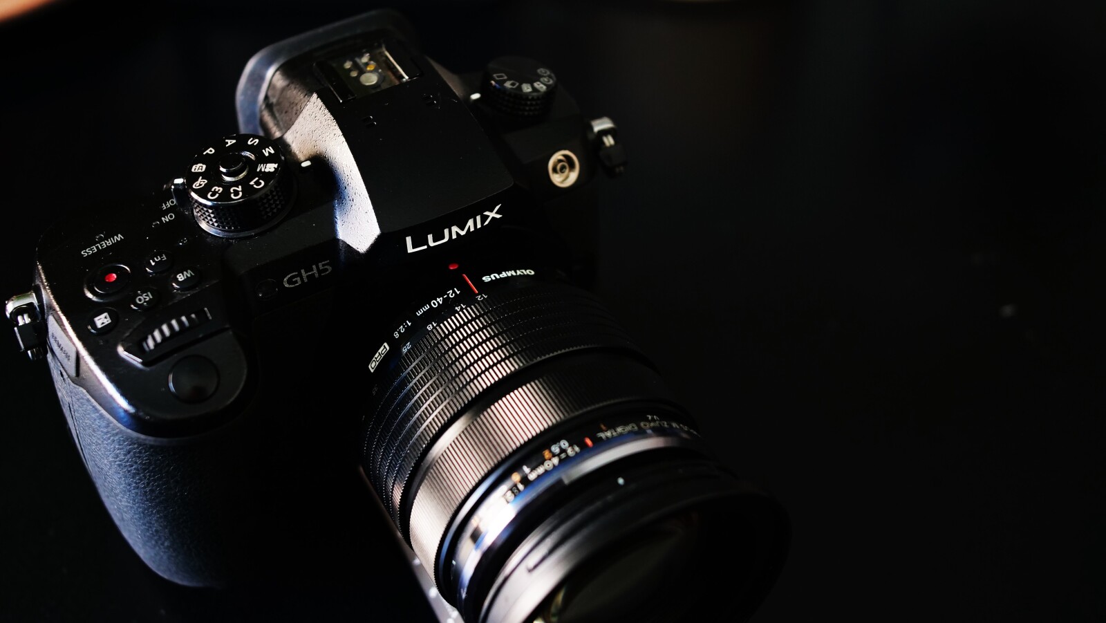 Caméra GH5 + Optique 12-40 mm - Photo 1 sur 3