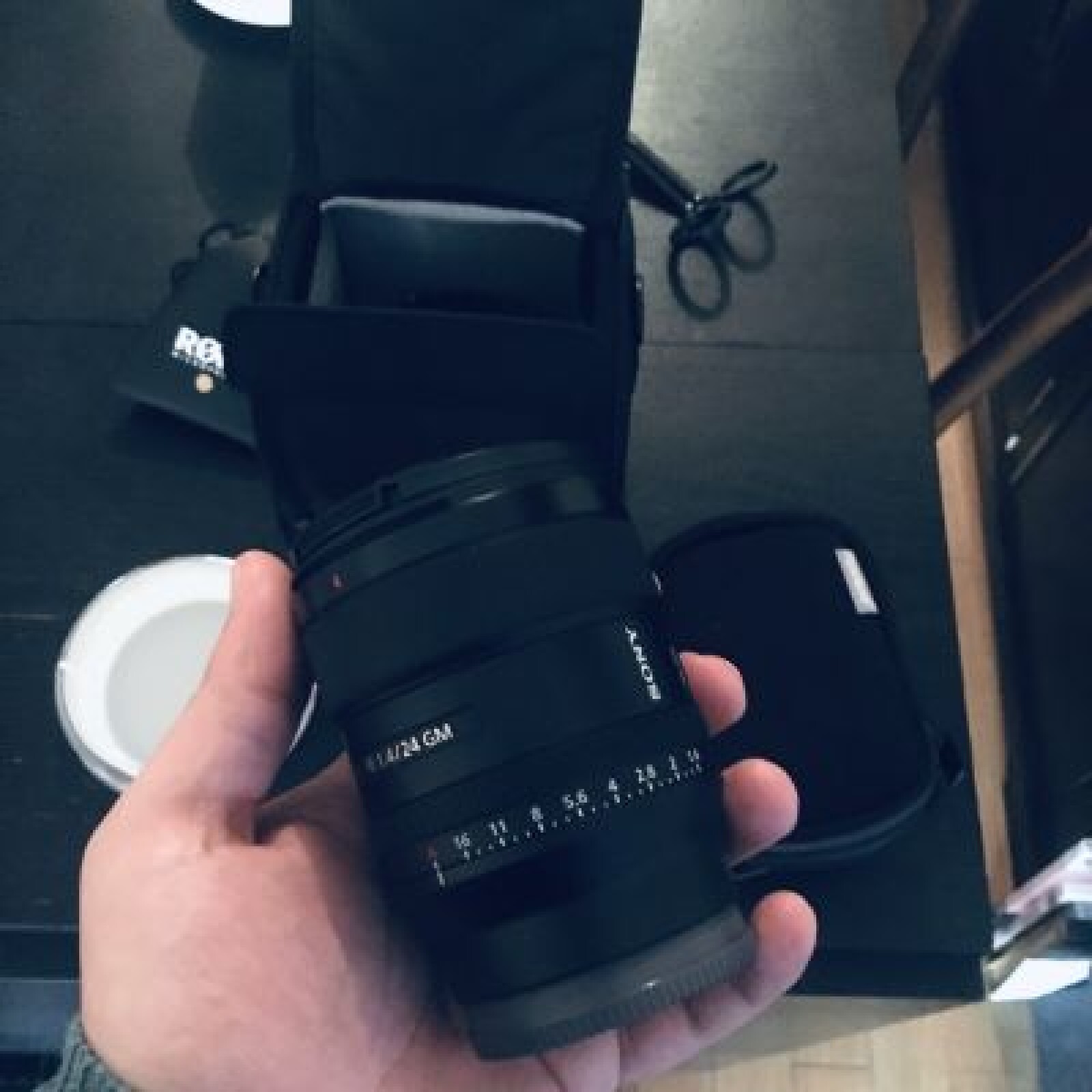 Objectif Grand Angle G Master 24mm - f1.4/16 avec étui de rangement - Photo 1 sur 3