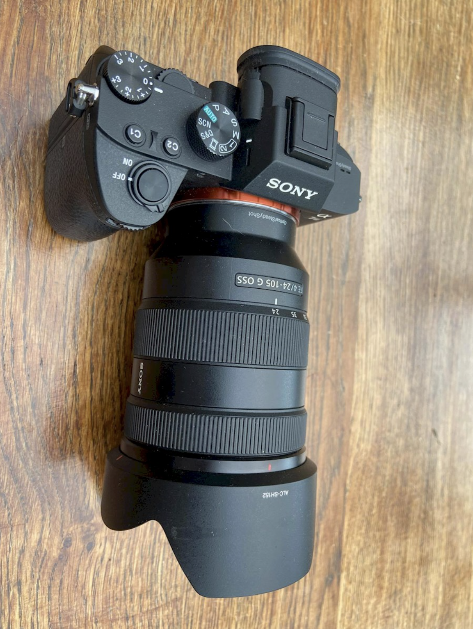 Sony Alpha 7III (A7III) + Sony Zeiss 24 - 105mm F4 - Photo 1 sur 4