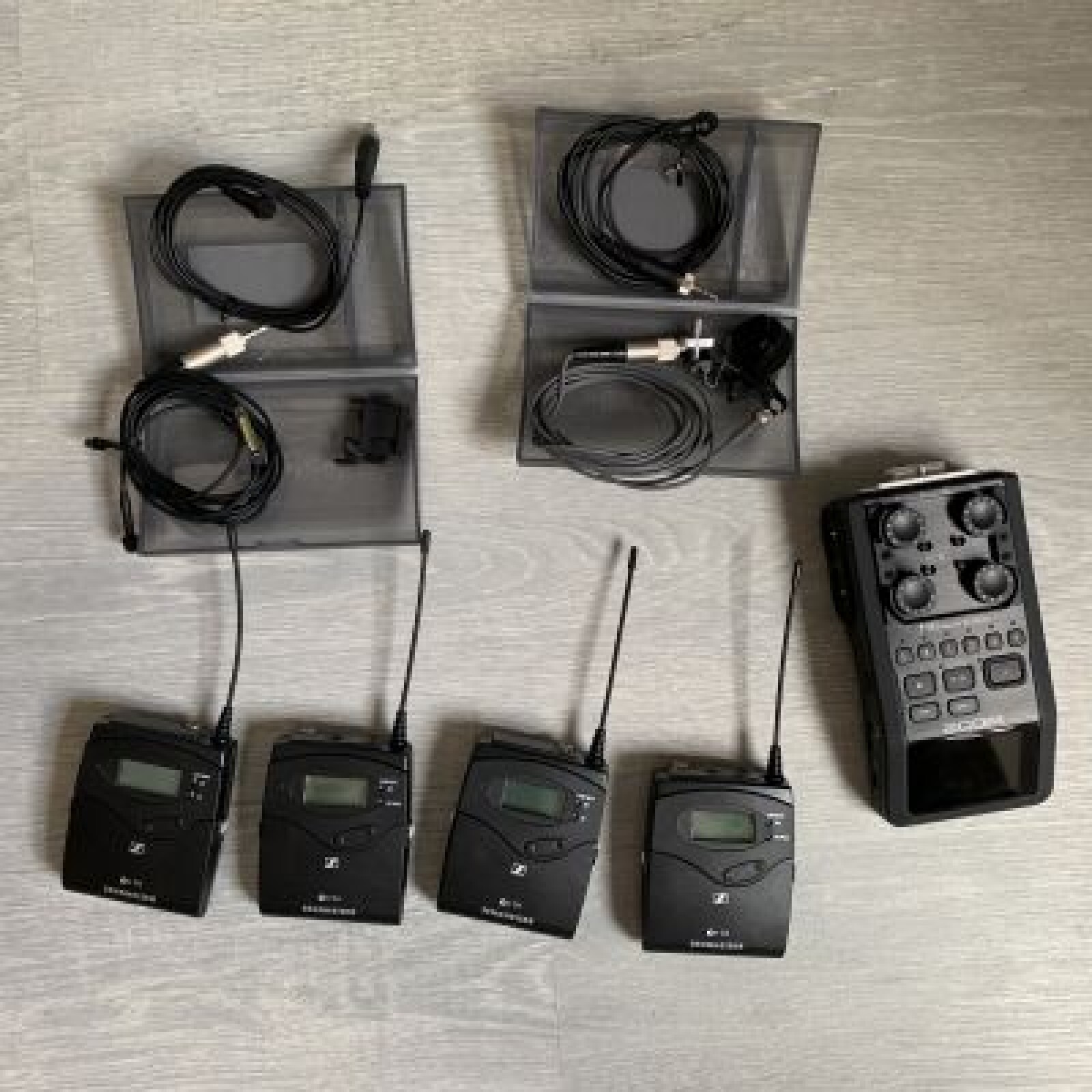 2 HF Sennheiser avec micro  Pro Sanken - Micro-cravate Sanken COS-11D - Lavalier Microphone à Paris 75010 - Photo 2 sur 3