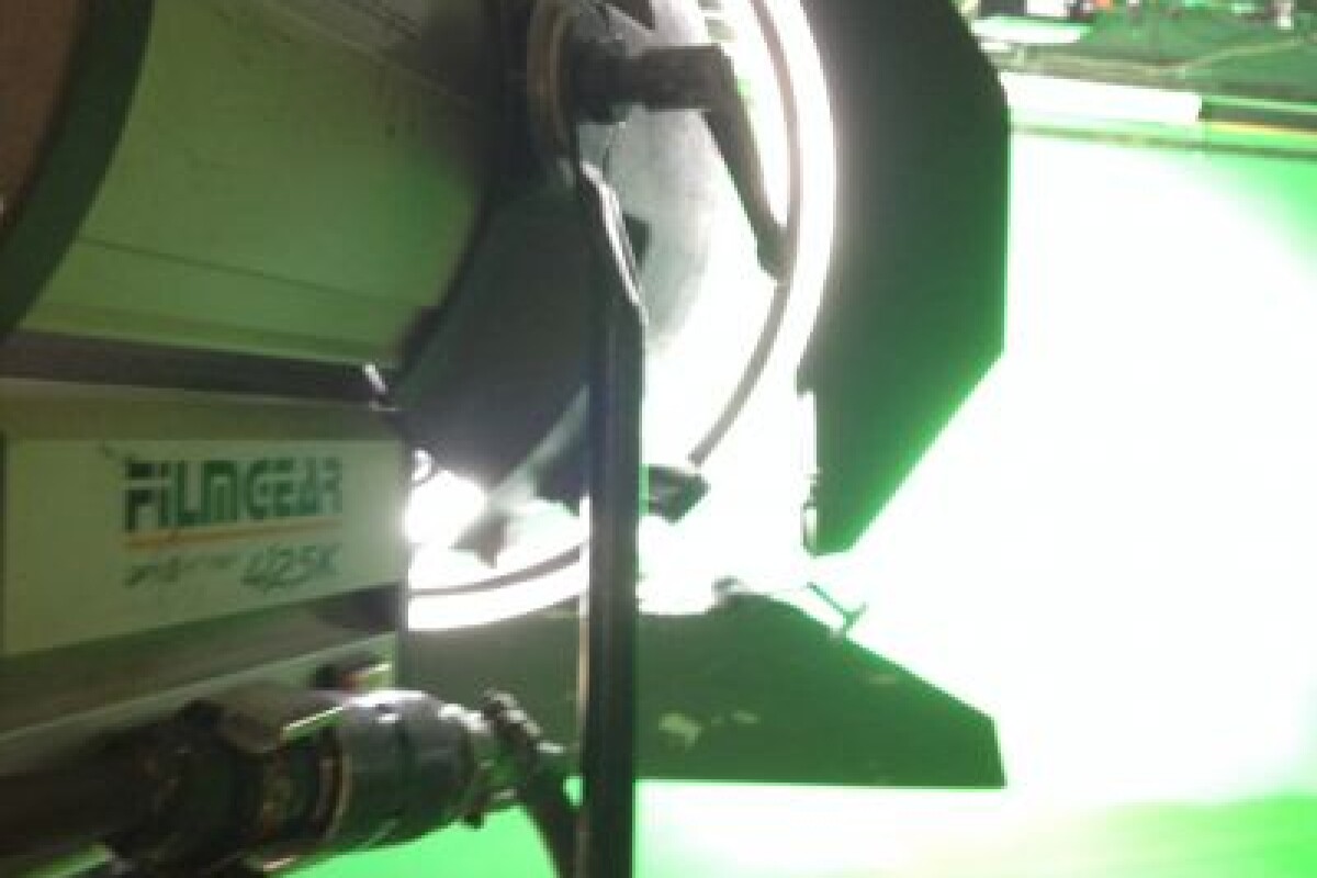 Location HMI 4kW projecteur PAR Filmgear 4000W - Lightyshare