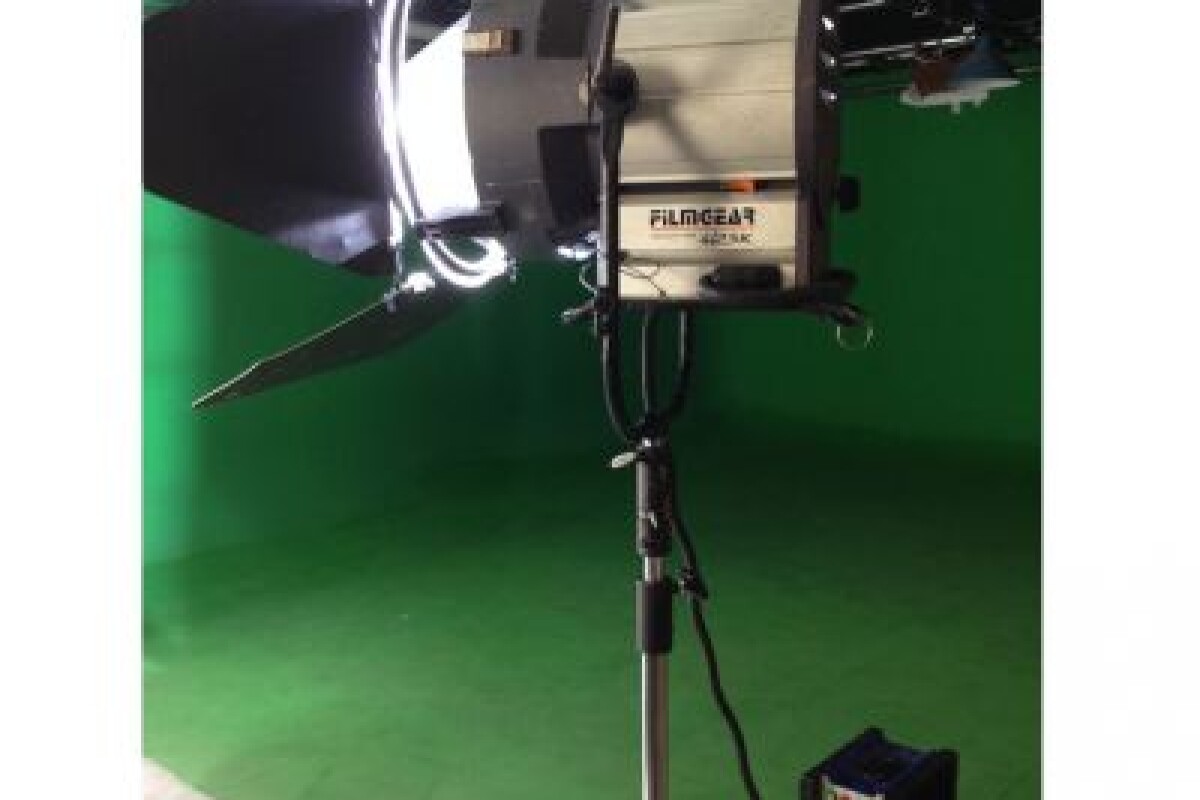 Location Lumière 4kw/2,5kw HMI tournage cinéma - Lightyshare