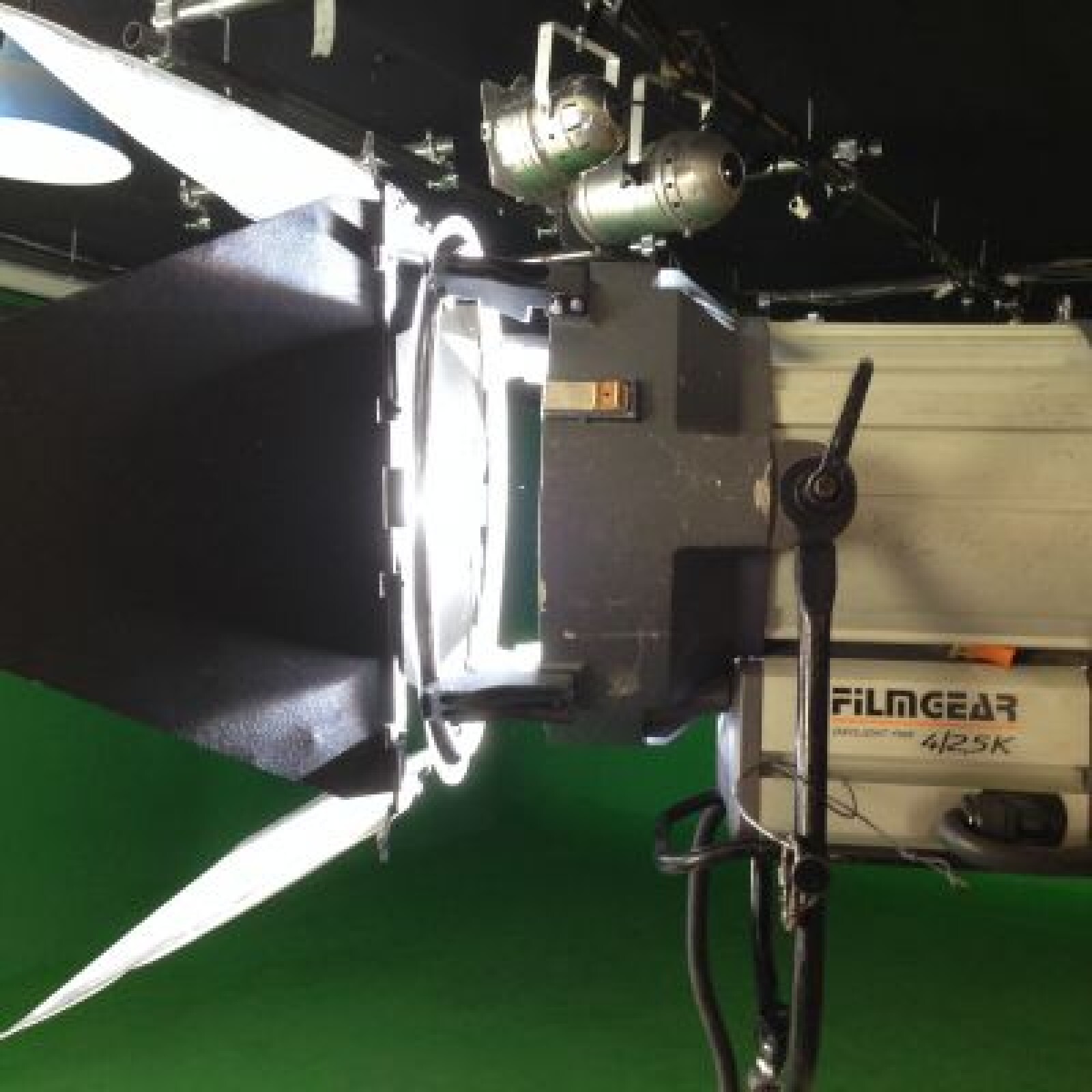 Lumière 4kw/2,5kw HMI tournage cinéma - Photo 4 sur 5