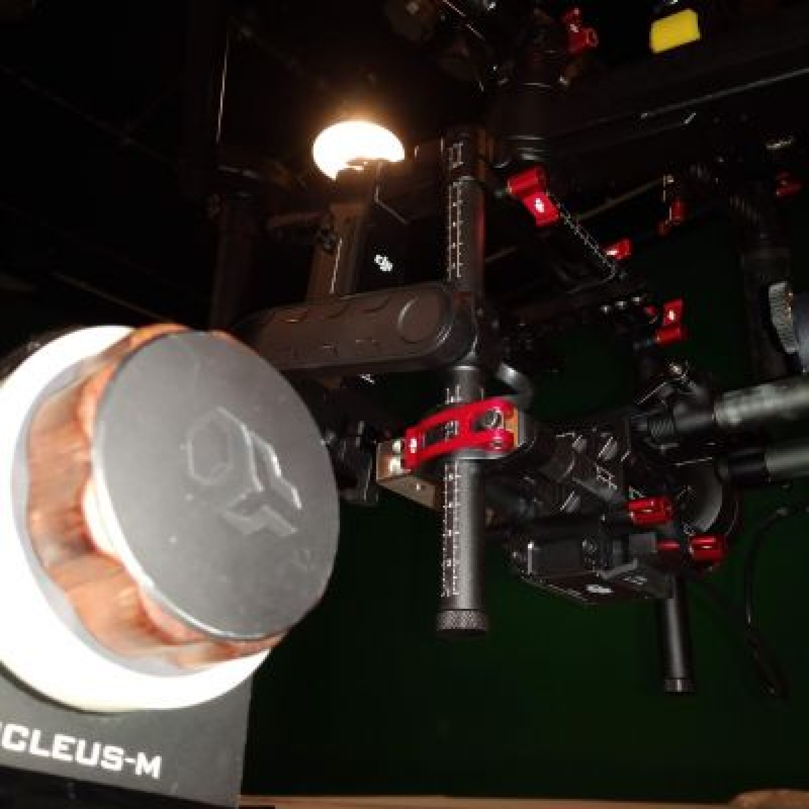 Pack DJI stabilisateur Ronin MX + Moniteur enregistreur Shogun Flamme + follow focus HF wireless tilta nucleus M - Photo 2 sur 4