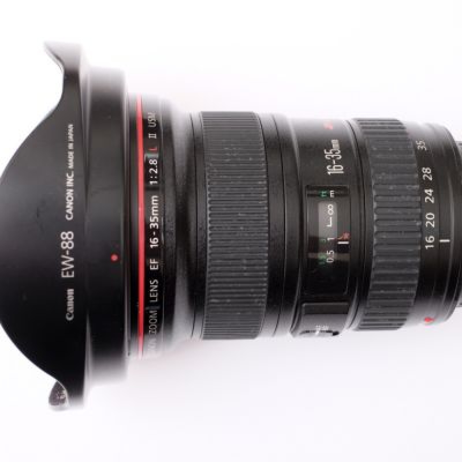 Canon 16-35mm f/2.8L II USM - Photo 1 sur 2