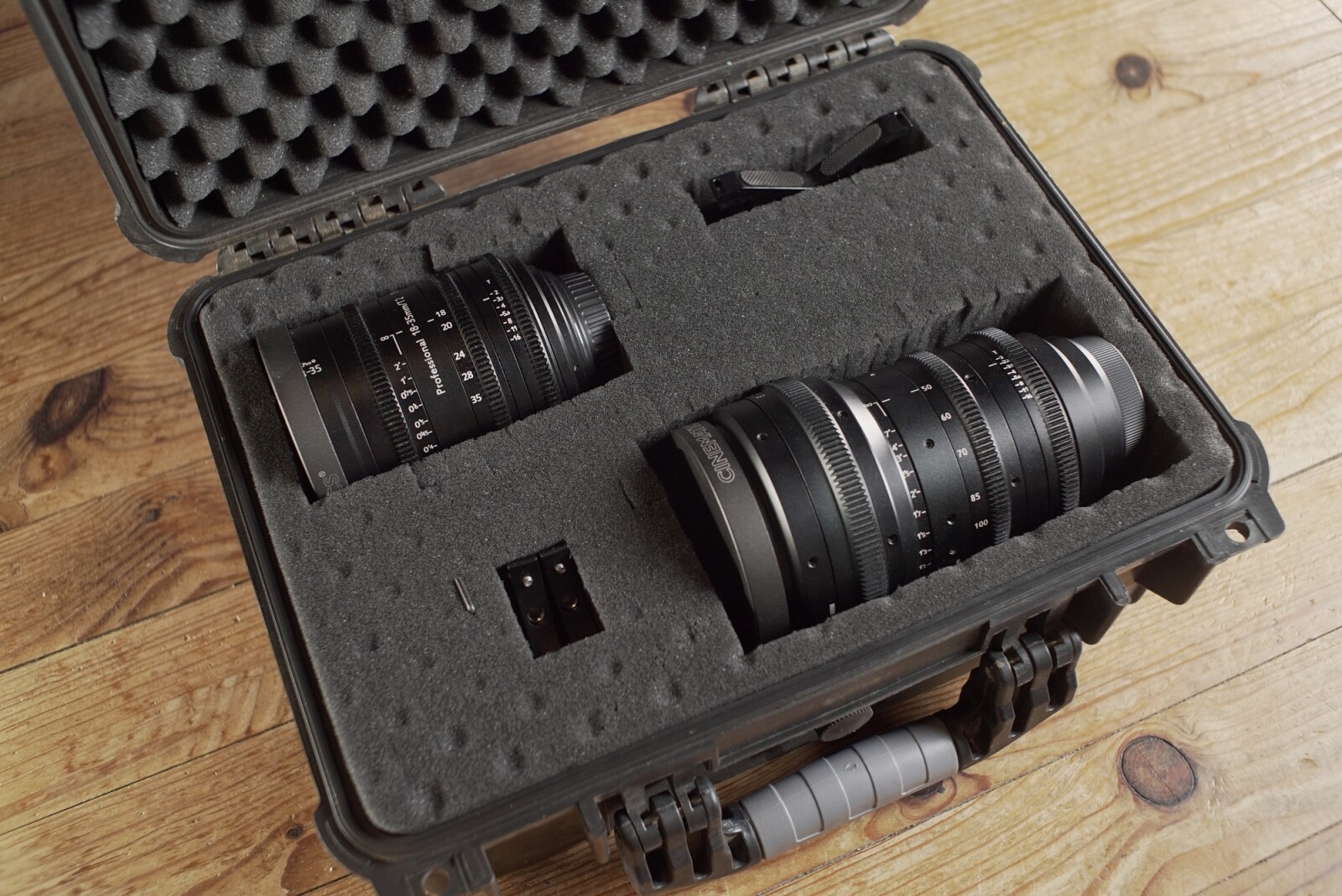 Sigma 18-35mm T2 & 50-100mm T2 High Speed Zoom - Photo 3 sur 4