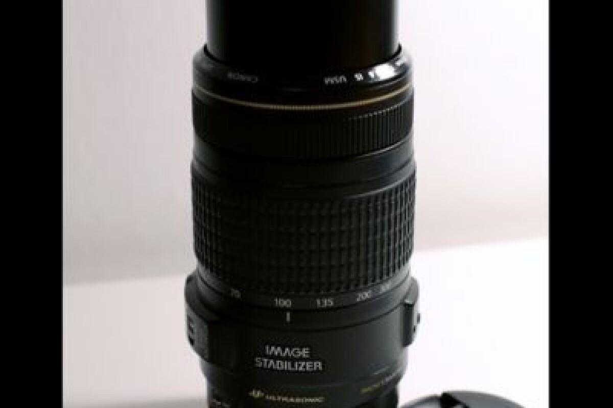 Location Négociable 70-300mm f/4-5.6 IS USM Canon EF - Lightyshare