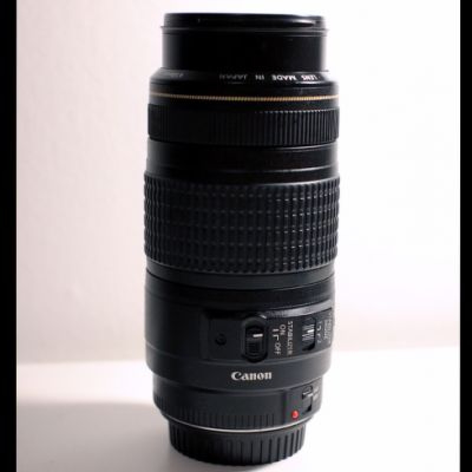 Négociable 70-300mm f/4-5.6 IS USM Canon EF - Photo 2 sur 3
