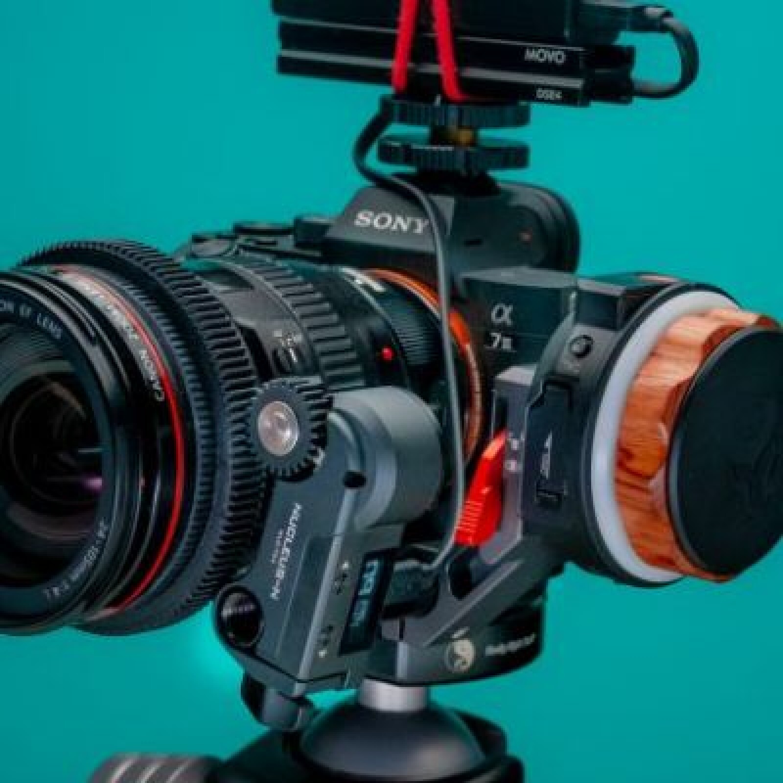 Pack A7III+HF+follow F+RoninS+Moniteur+trépied - Photo 5 sur 5