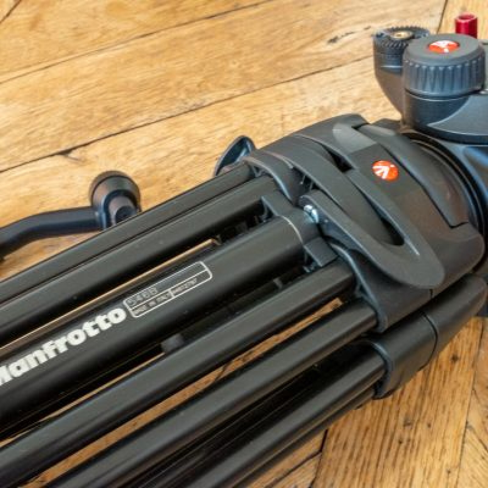 Trépied Manfrotto pro 546 B + tête fluide 504HD + sac de transport - Photo 1 sur 2