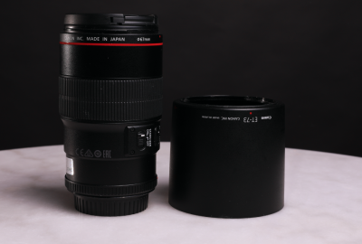 Location Canon Macro Lens EF 100mm 2.8 L IS USM
