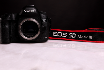 Location Canon 5D Mark III