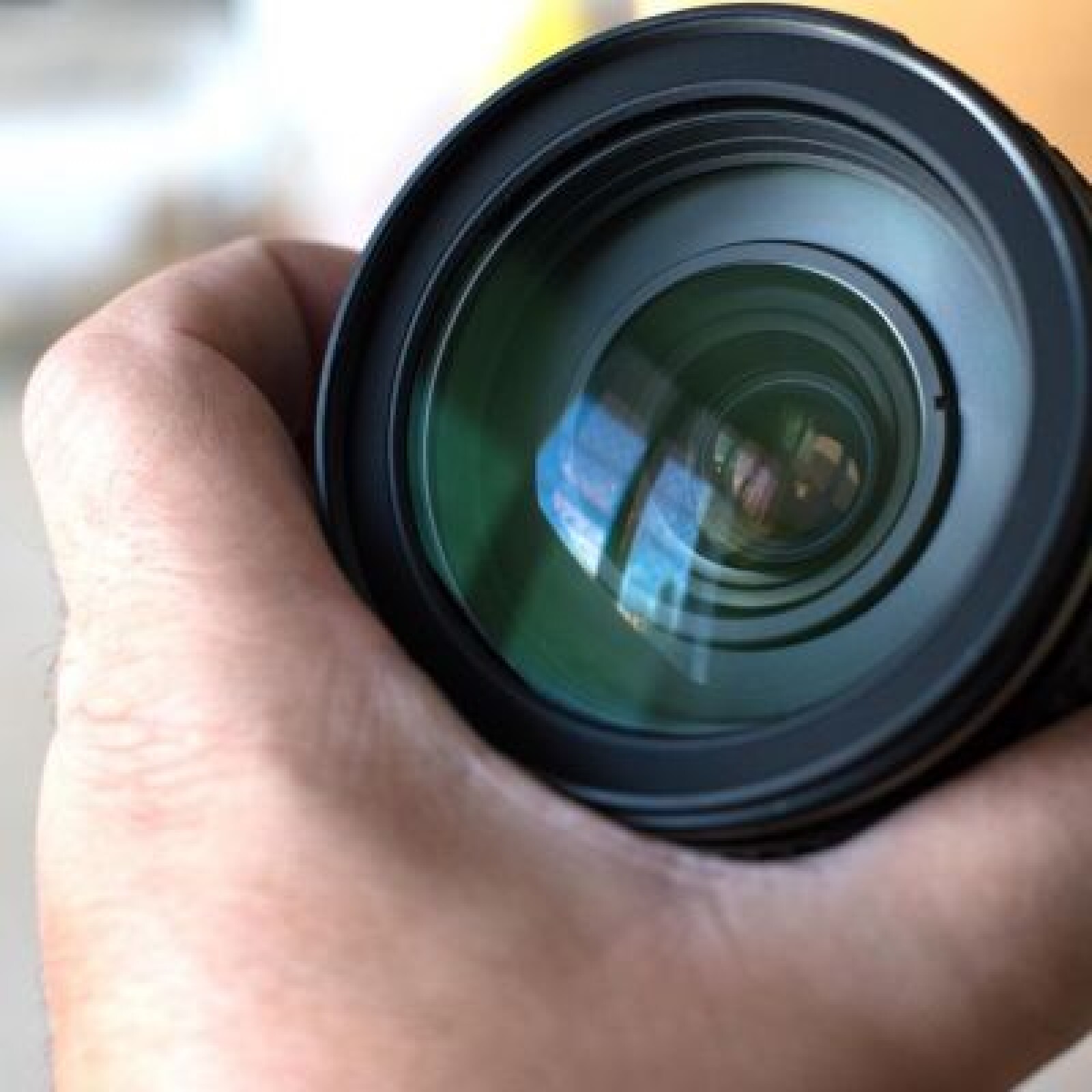 Zoom Nikon Polyvalent 24-120mm f/4 - Photo 2 sur 2