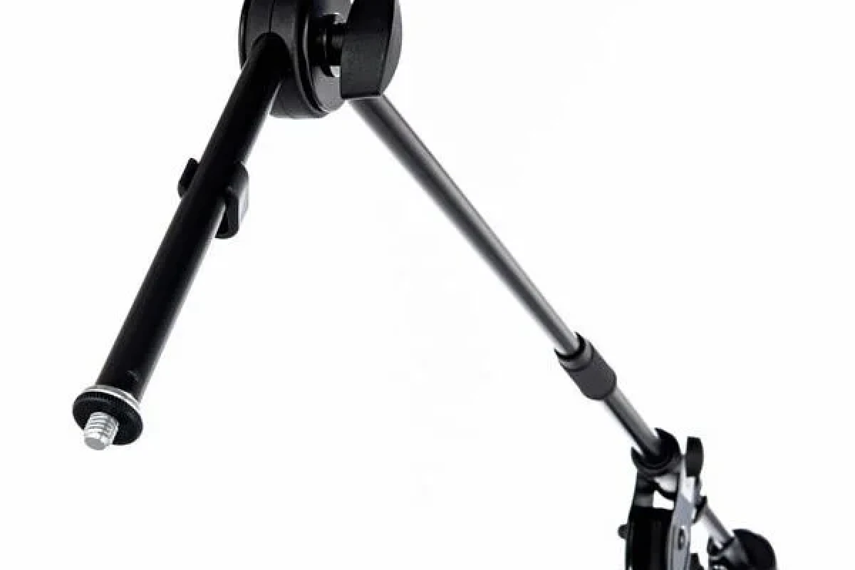 Location K&M Pied micro avec perche 210/9 - Lightyshare