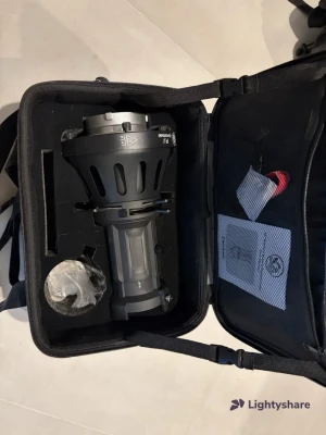 Location iFootage COB 40° Light Projector