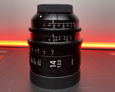 Location OPTIQUE SIGMA CINE 14mm T2 FF MONTURE EF (En mètre)