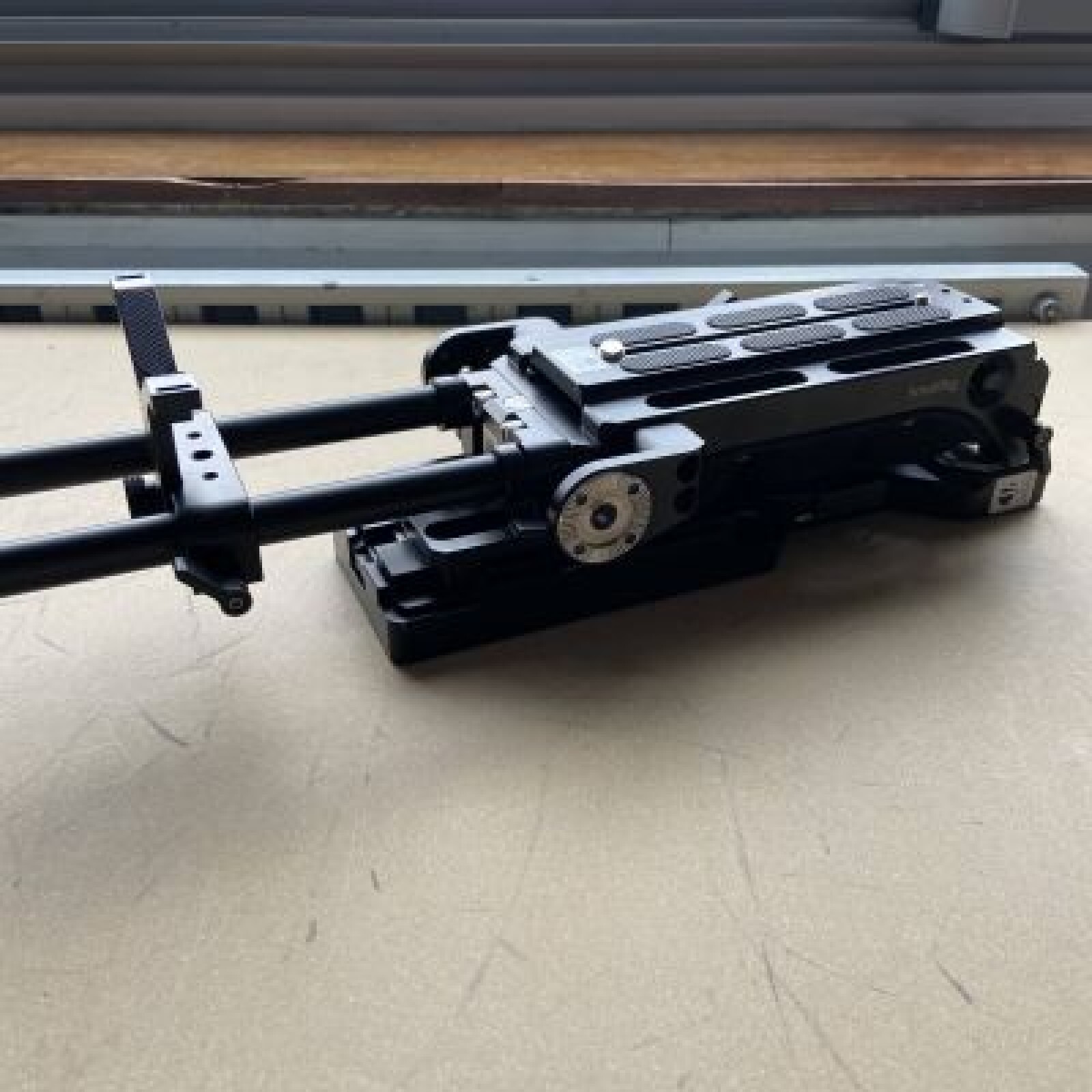 SmallRig 15mm cross baseplate epaulière Sony VCT-14 Shoulder Plate 1954 - Photo 1 sur 2