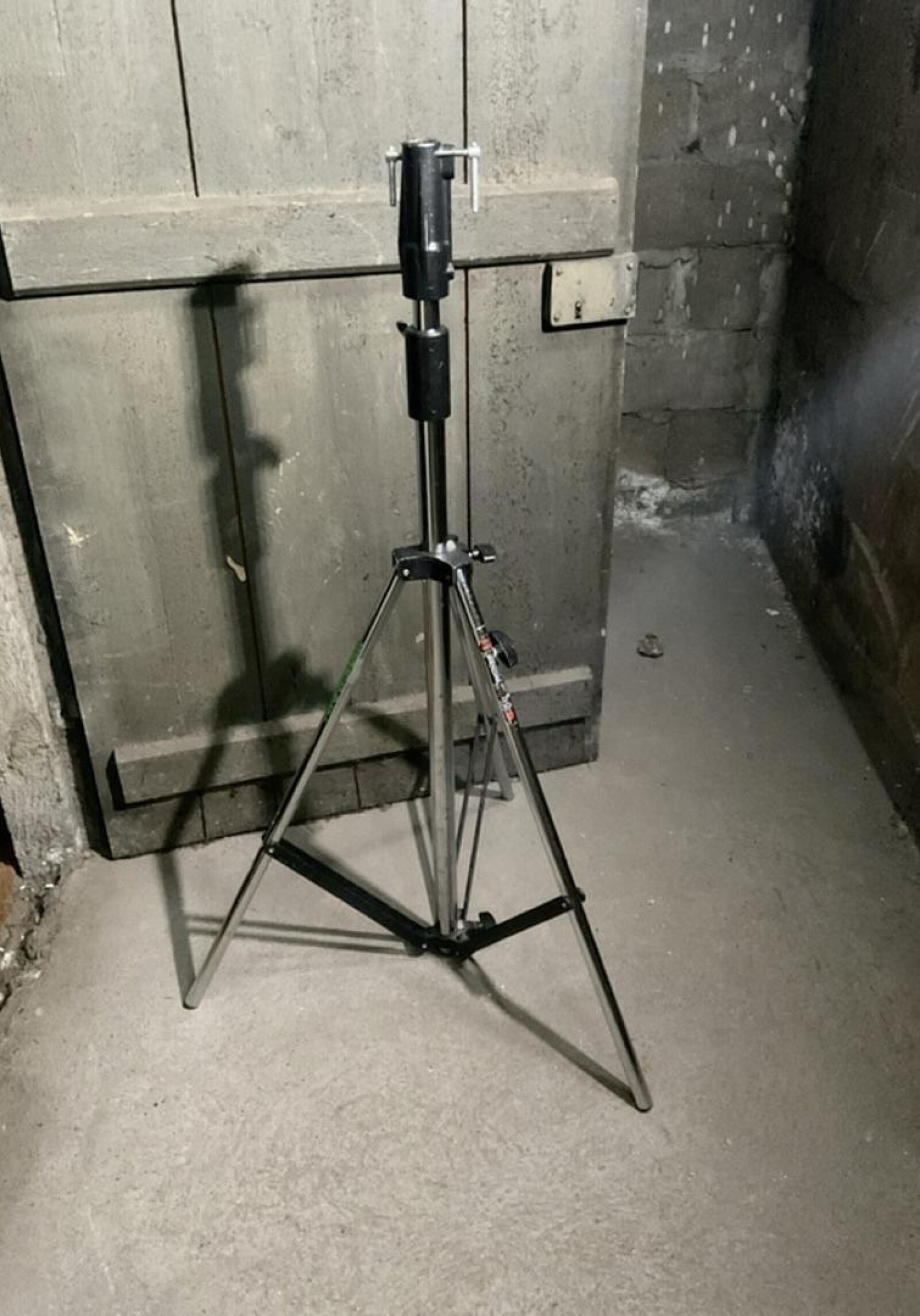 Manfrotto U126 - 007BSU Stand BK - Photo 3 sur 3