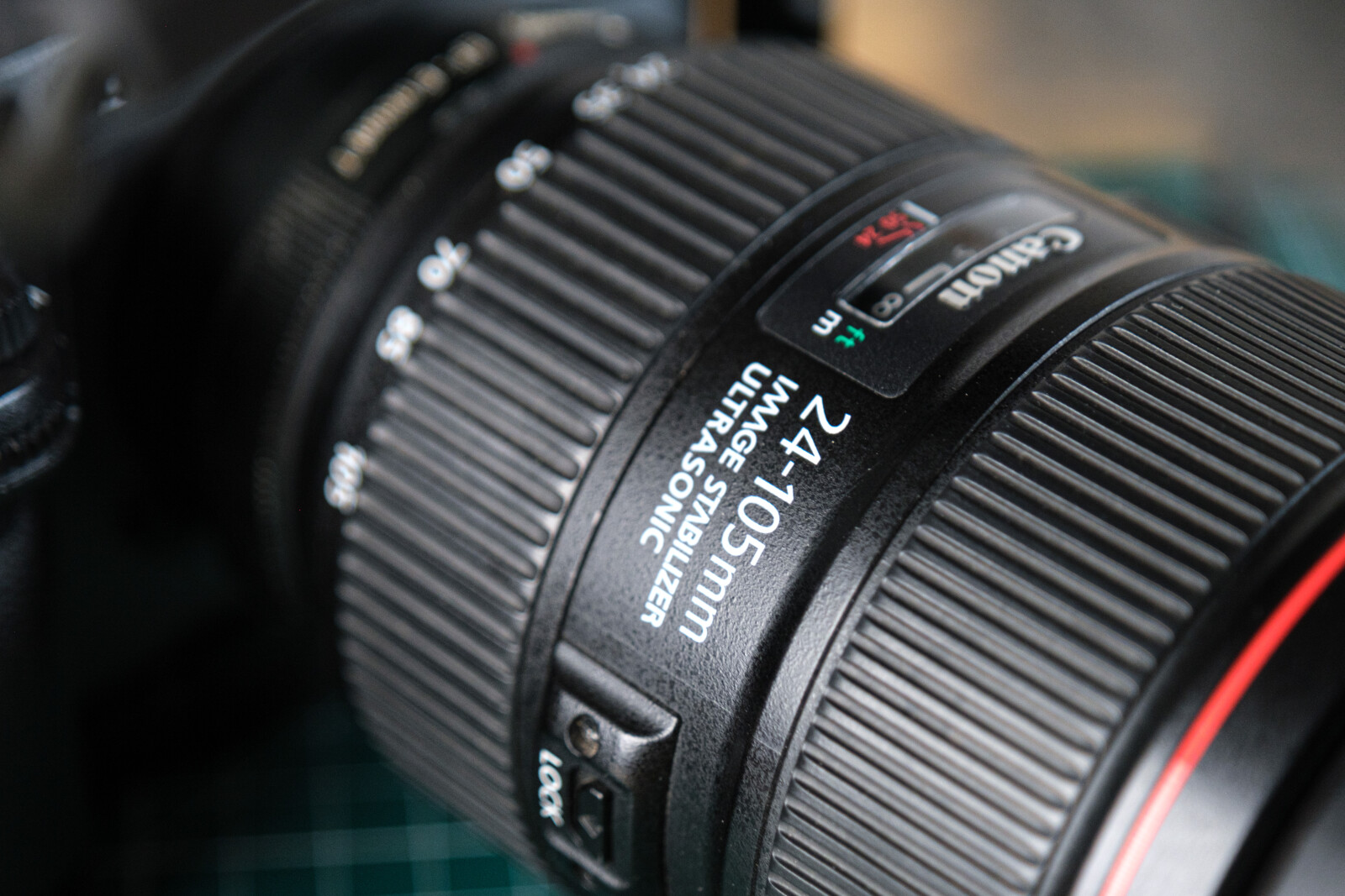 Canon Canon Zoom lens EF 24-105mm 1:4L IS II USM - Photo 2 sur 2