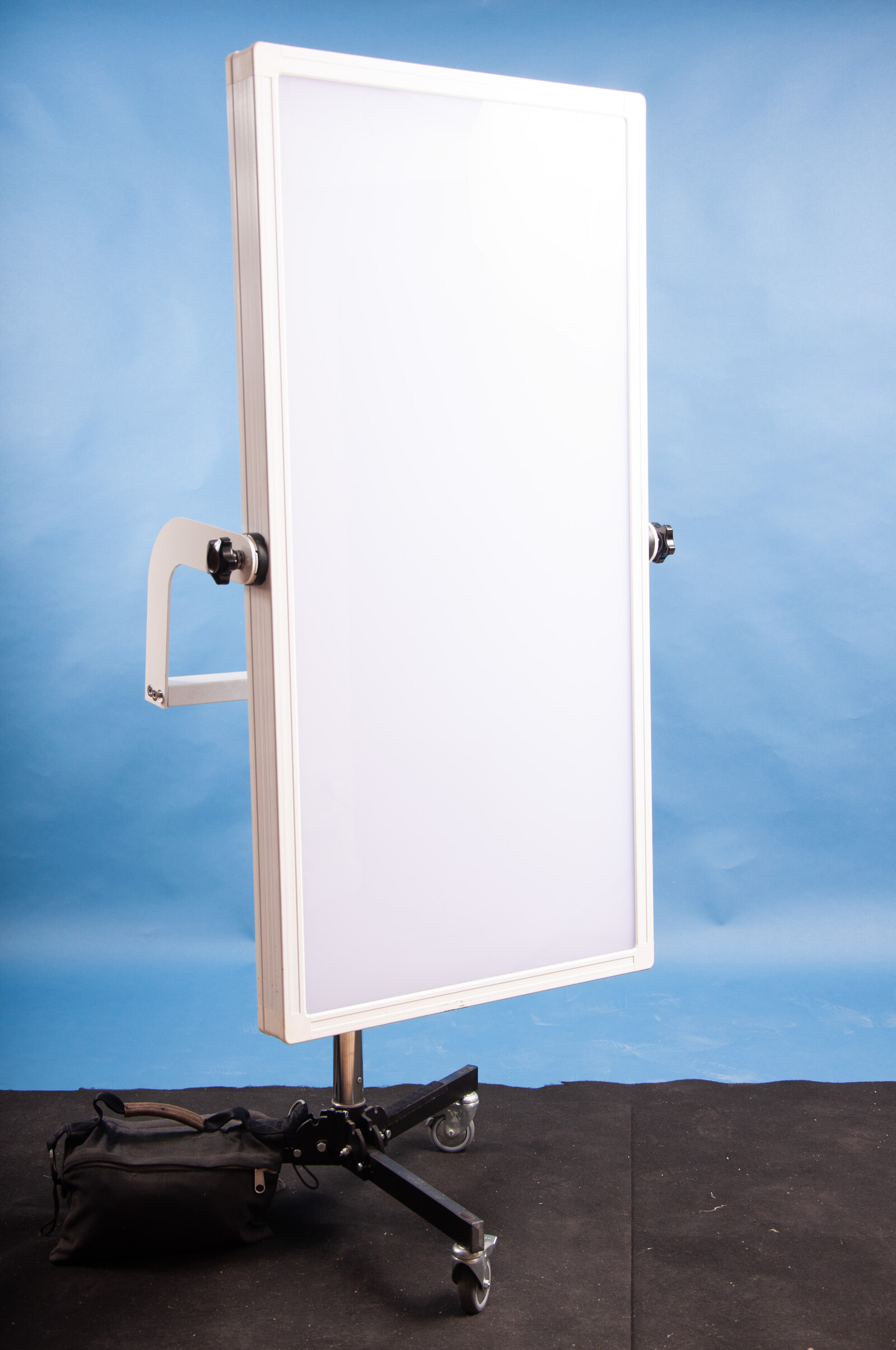 Aurora lighting BLP 612 - Photo 2 sur 2