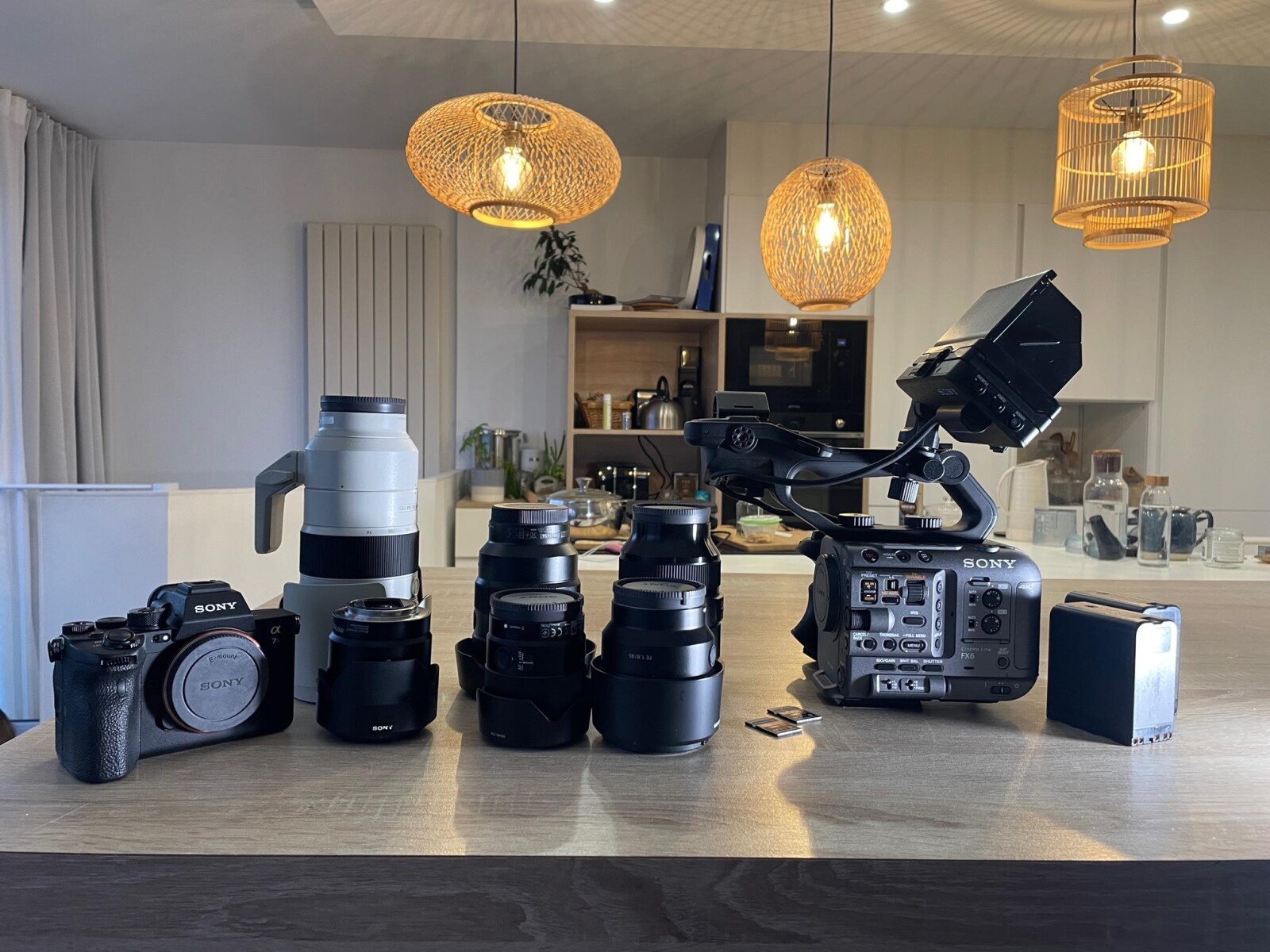 PACK COMPLET 2 Caméras FX6 + A7SIII - Photo 1 sur 7