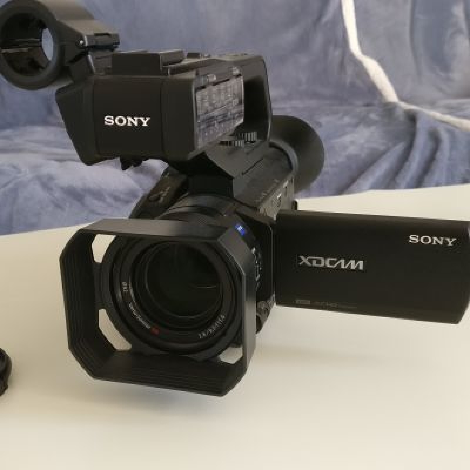 PXW-X70 4K - Photo 3 sur 3