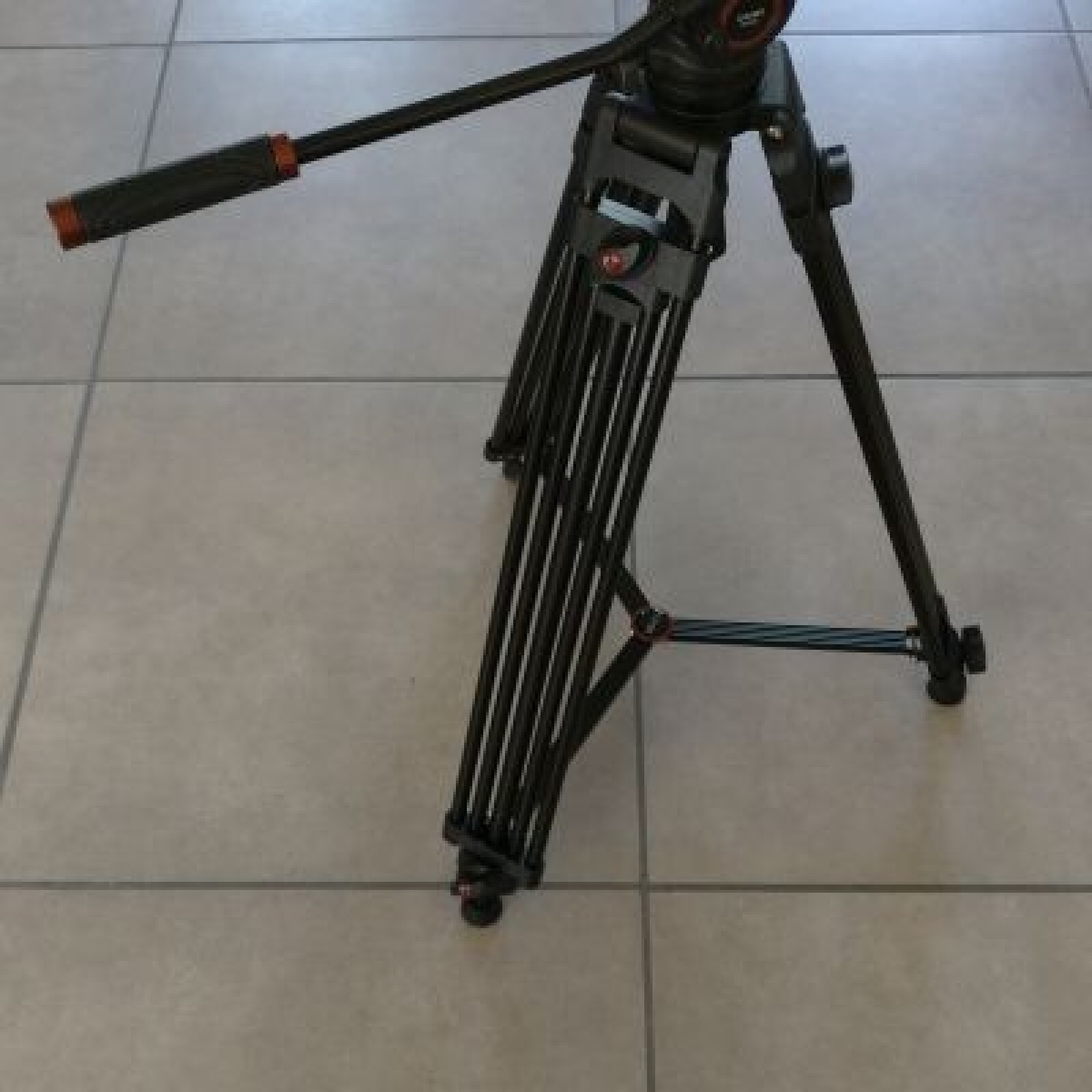 Trépied Cayer BV30L avec demi bol et tête fluide - Photo 2 sur 2