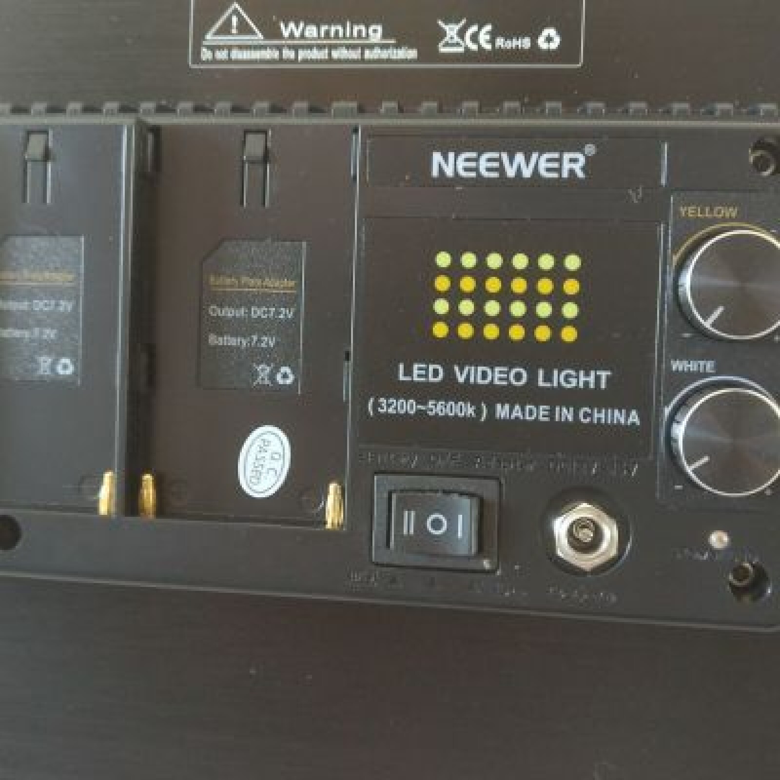 Panneau LED 660 (3200-5600K) avec trépied - Photo 3 sur 3