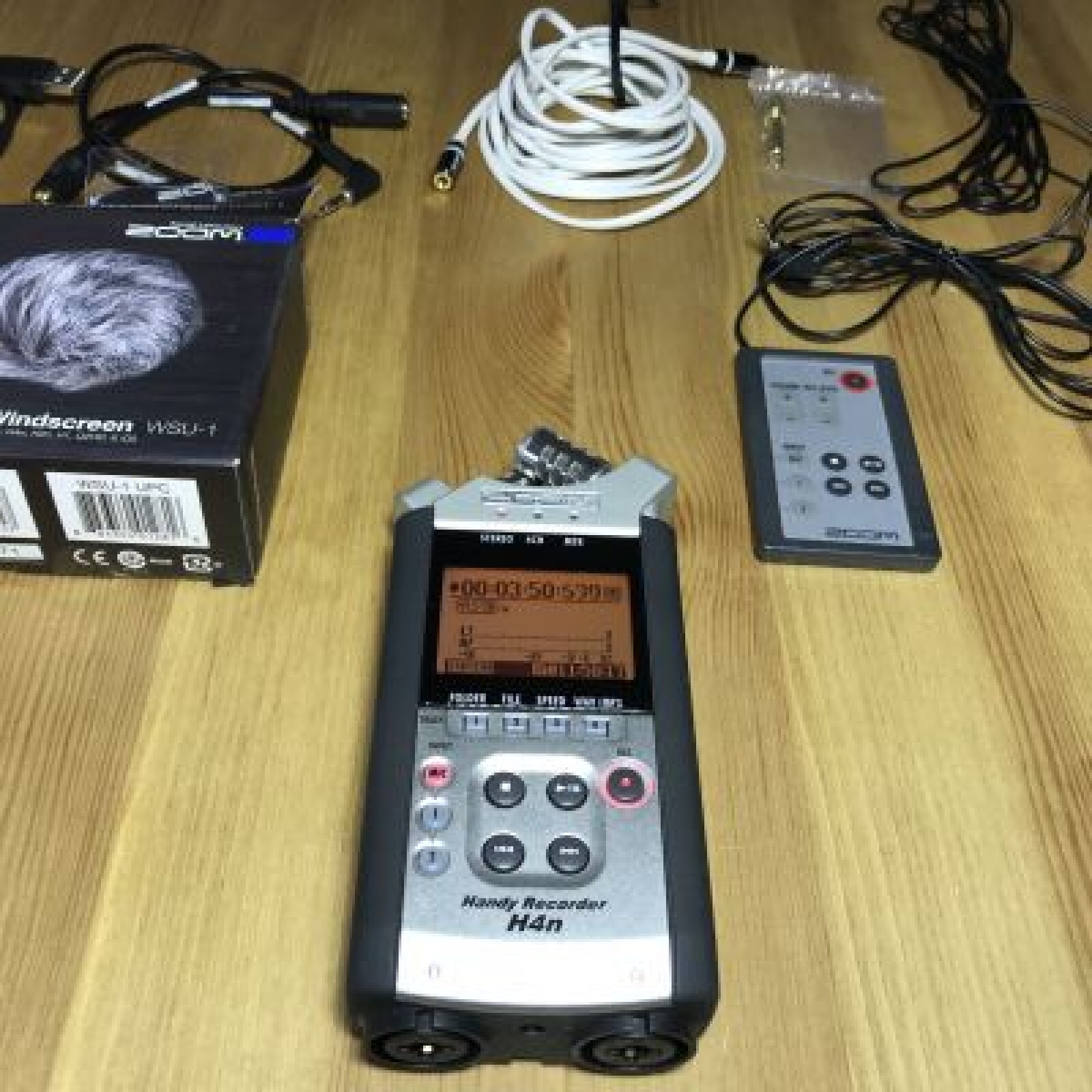ZOOM H4N avec Télécommande et Bonnette - Photo 1 sur 1