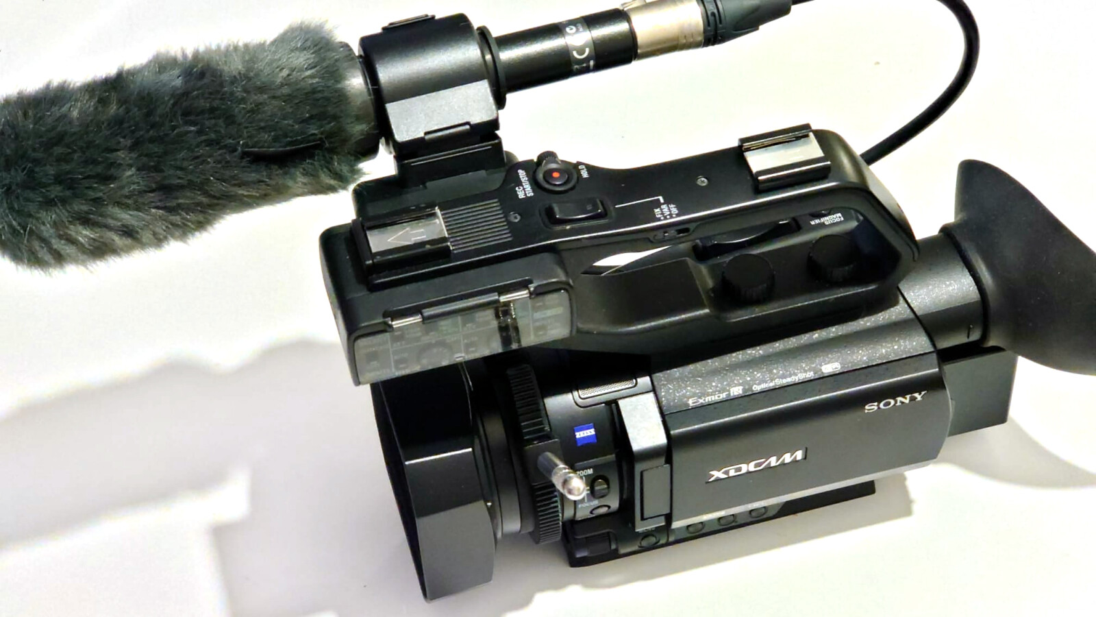 Sony PXW-X70 4K - Photo 2 sur 6